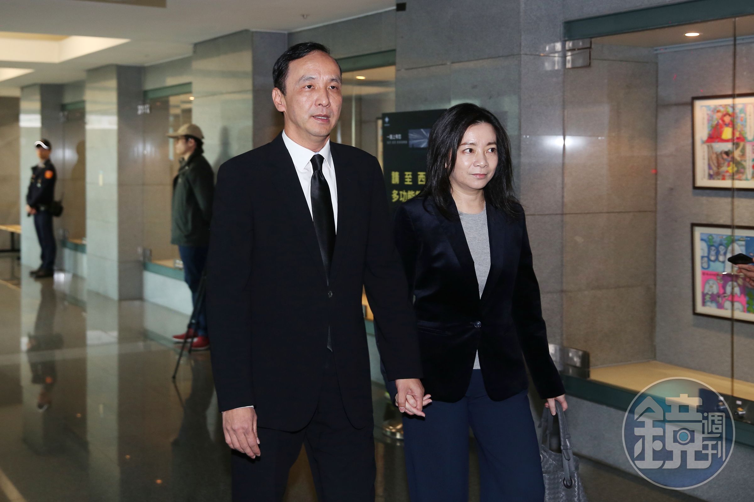 朱立倫和夫人一同出席嚴凱泰追思音樂會，他表示嚴凱泰是是悲喜與共的好友。