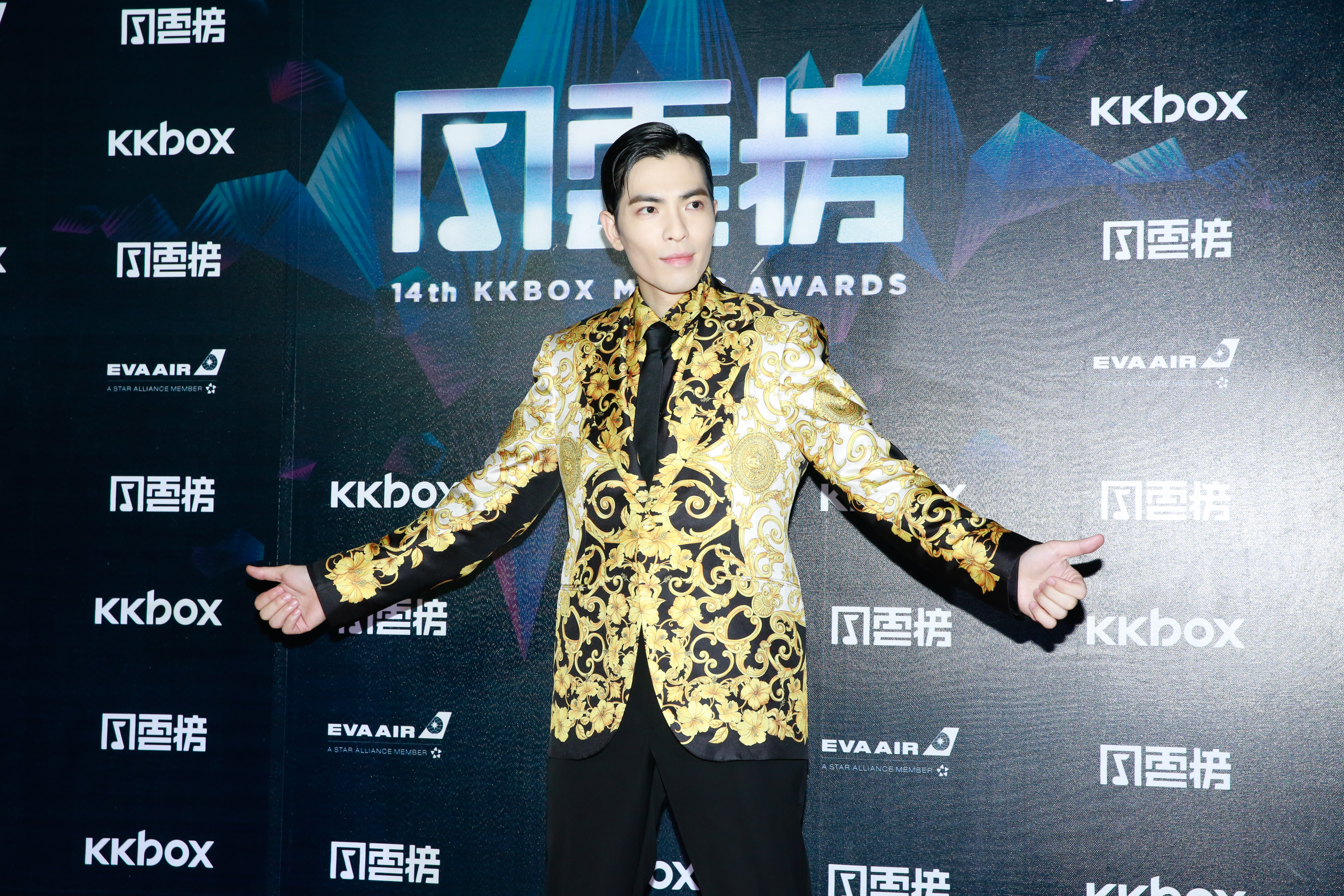 蕭敬騰大年初一就要開工,「有工作是幸福的」。
