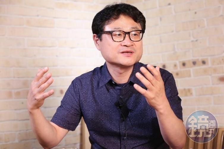 韓國名編劇申東益表示，受《魚》名導姜帝圭影響甚深。