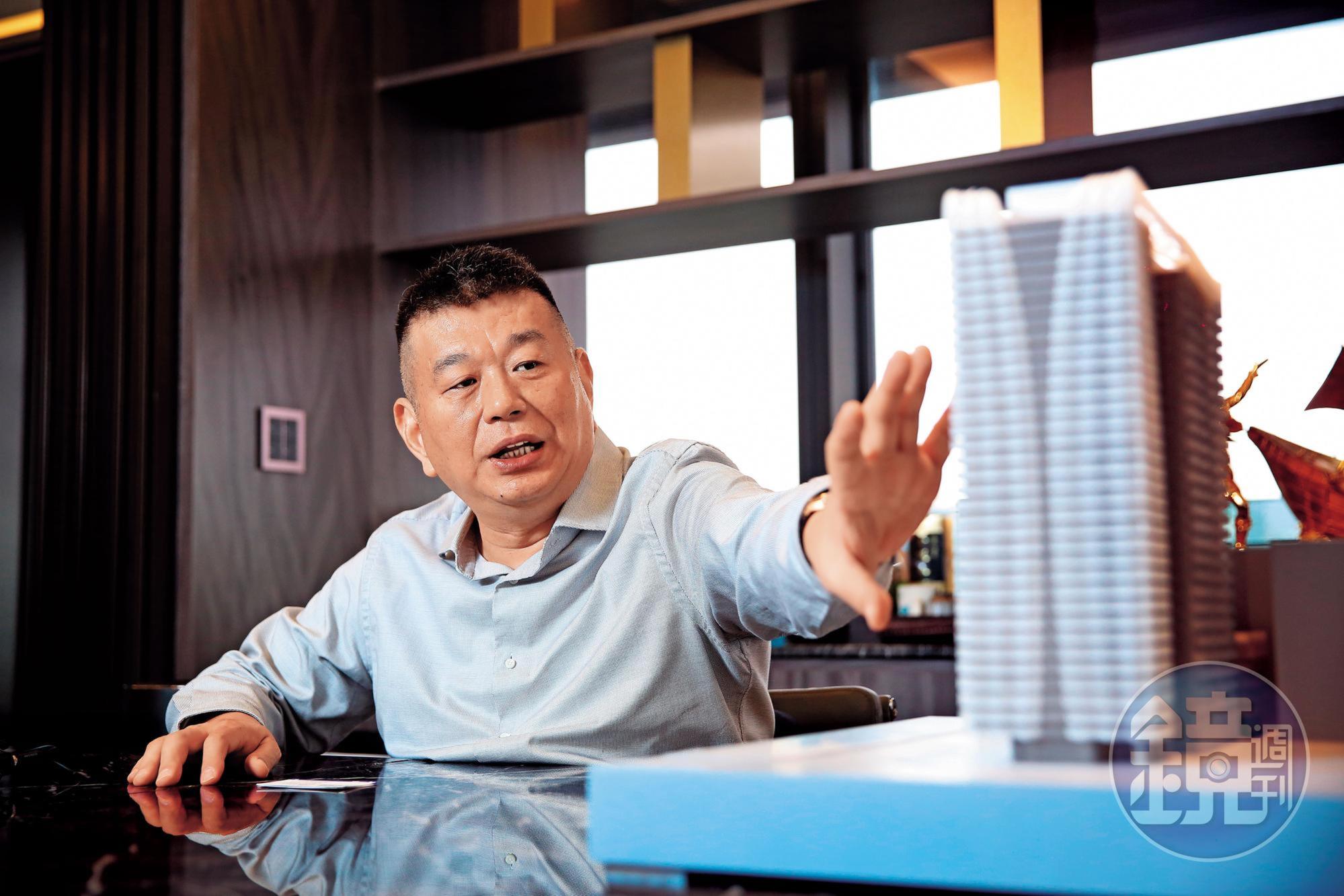 興富發集團總裁鄭欽天宣示,未來10年要賺1千億元,晉升為亞洲10大開發商。