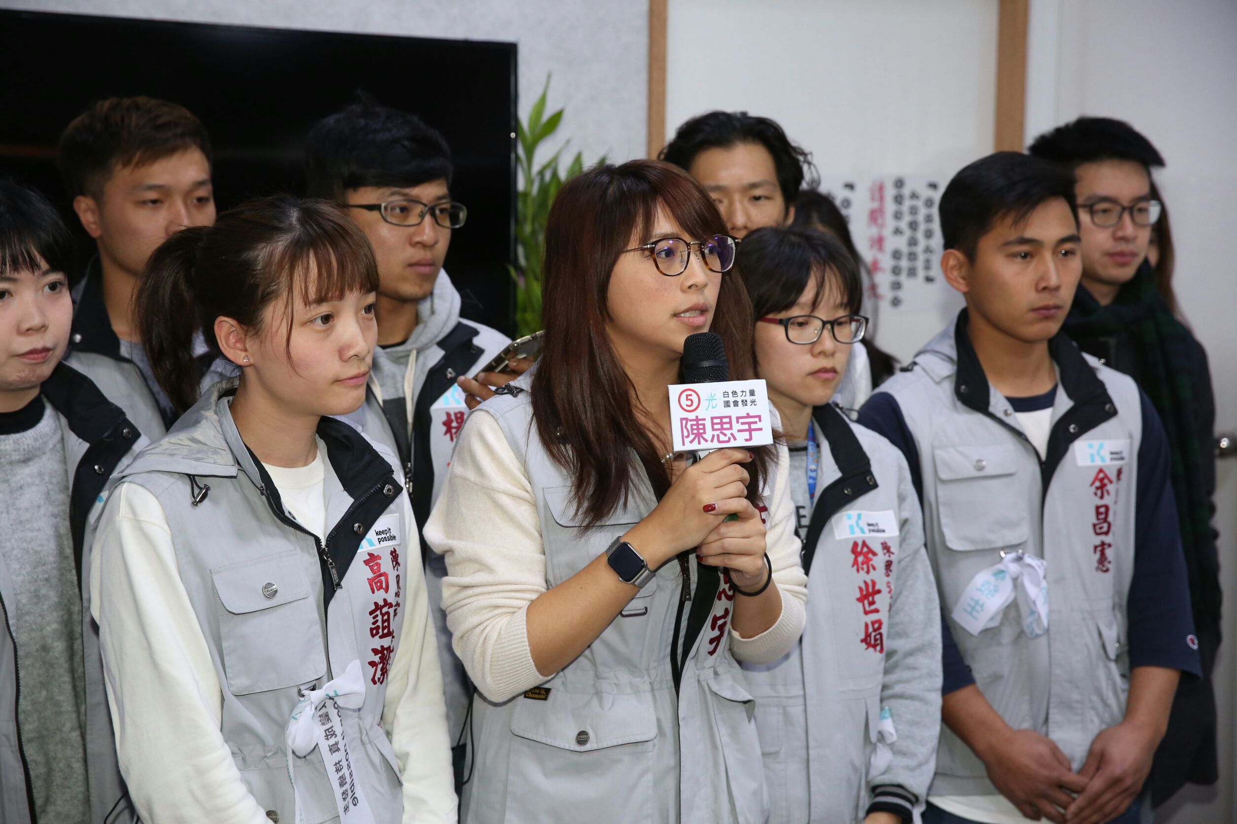 北市立委補選昨（27日）落幕，代表柯家軍的陳思宇票數未破萬，自行宣布敗選。