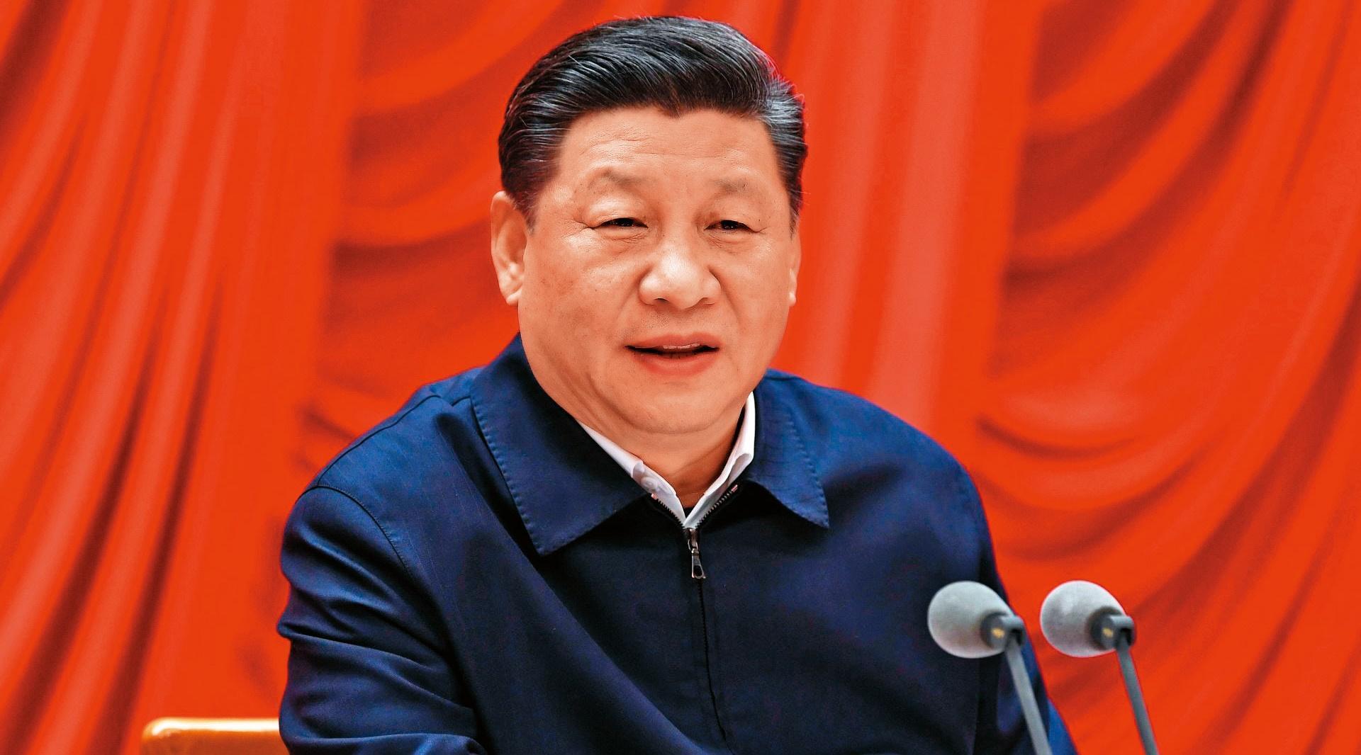農曆年前,習近平訓令所有省部級幹部,既要高度警惕 「黑天鵝」事件,也要防範「灰犀牛」事件。(新華網)