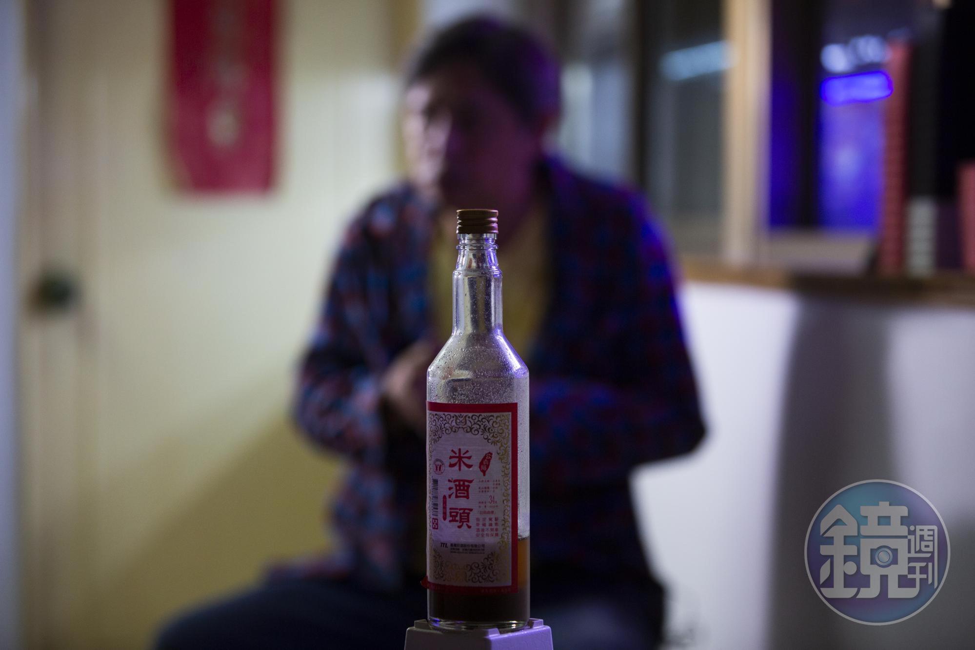 酒癮是腦部成癮中樞病變所引起的生理疾病。