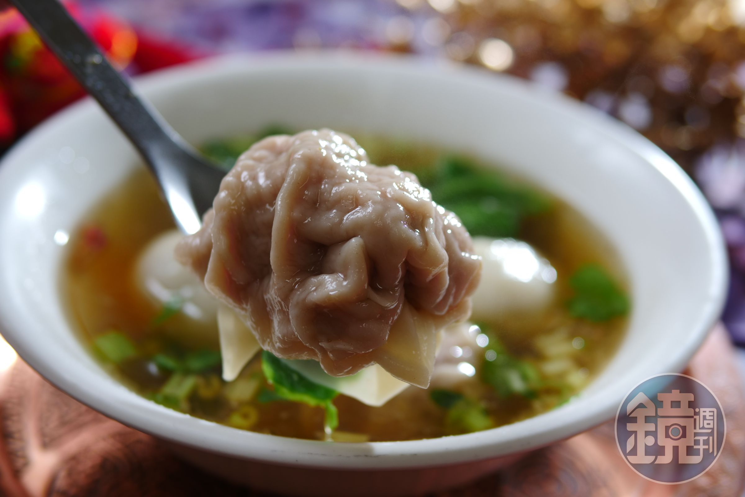 集合厚實餛飩和鹹肉湯圓的「團團圓圓」，分量飽足。（70元／碗）