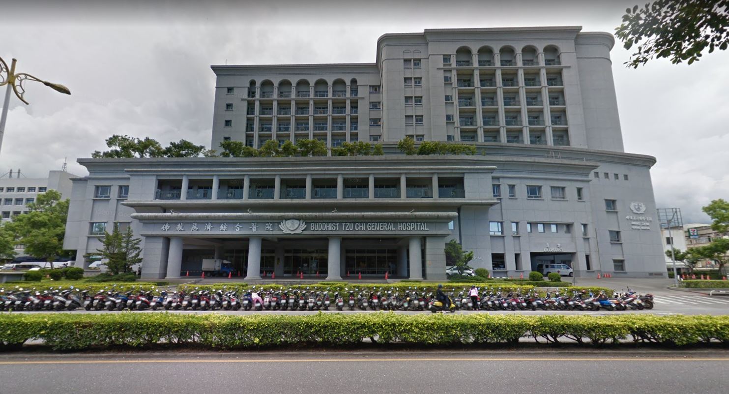 花蓮慈濟醫院再爆醫療疏失，有病患家屬在臉書指控慈濟醫院護理師，向病患施打超量的抗生素。（翻攝自Google Map）