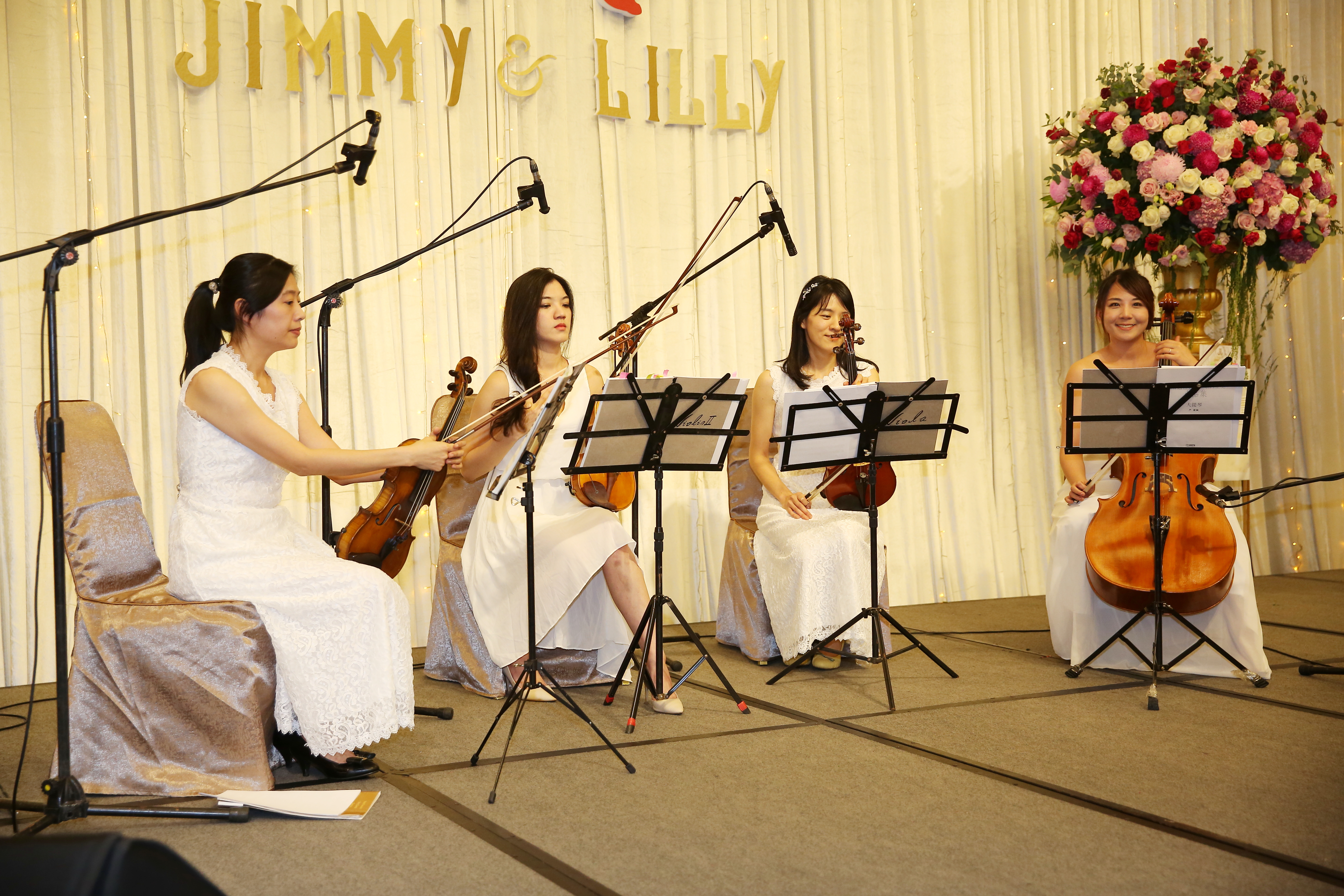 為了這場世紀婚禮，陳冠翰的表妹們也獻藝演奏。
