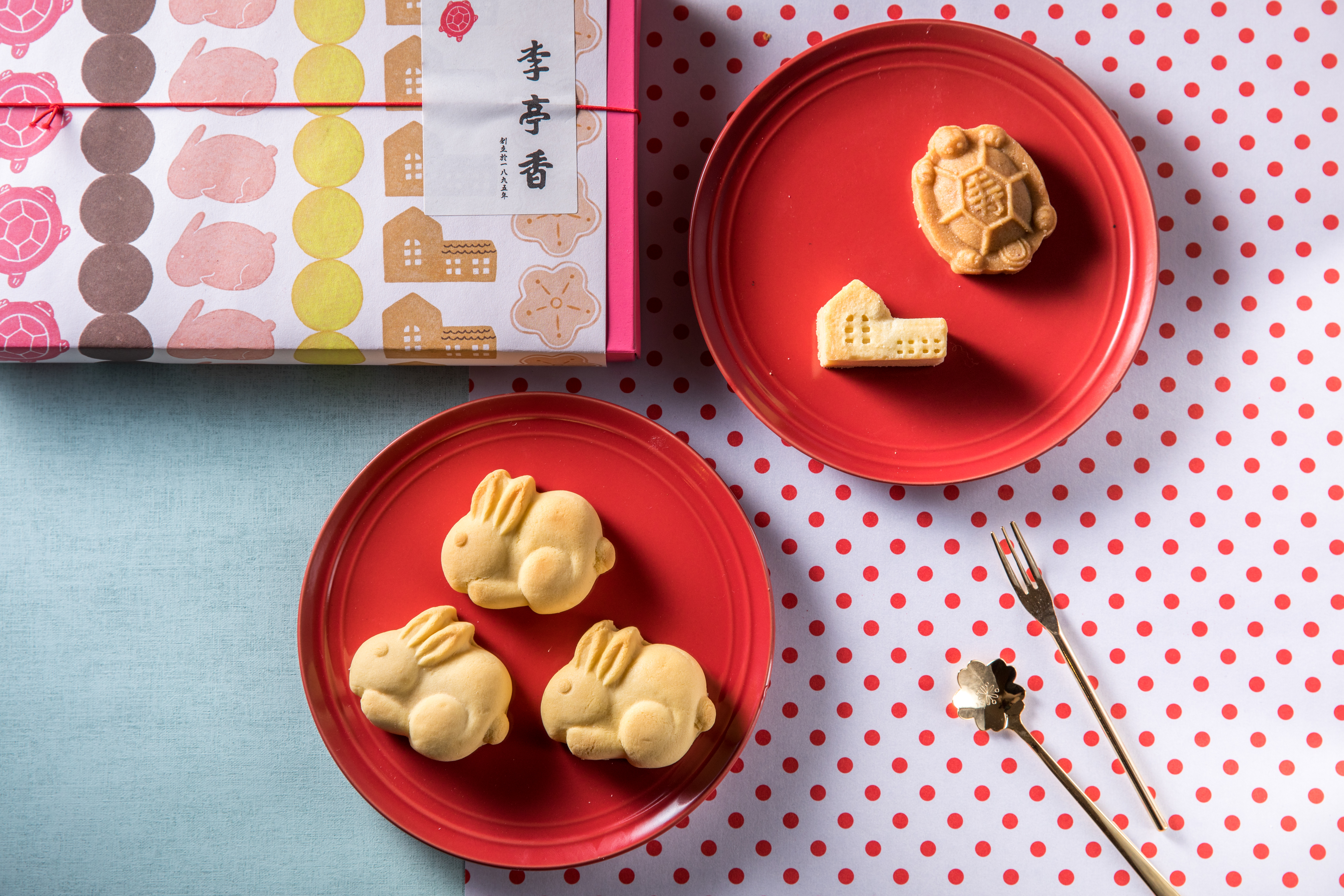 「李亭香」將拜拜的糕餅轉化成可愛的迷你版本。