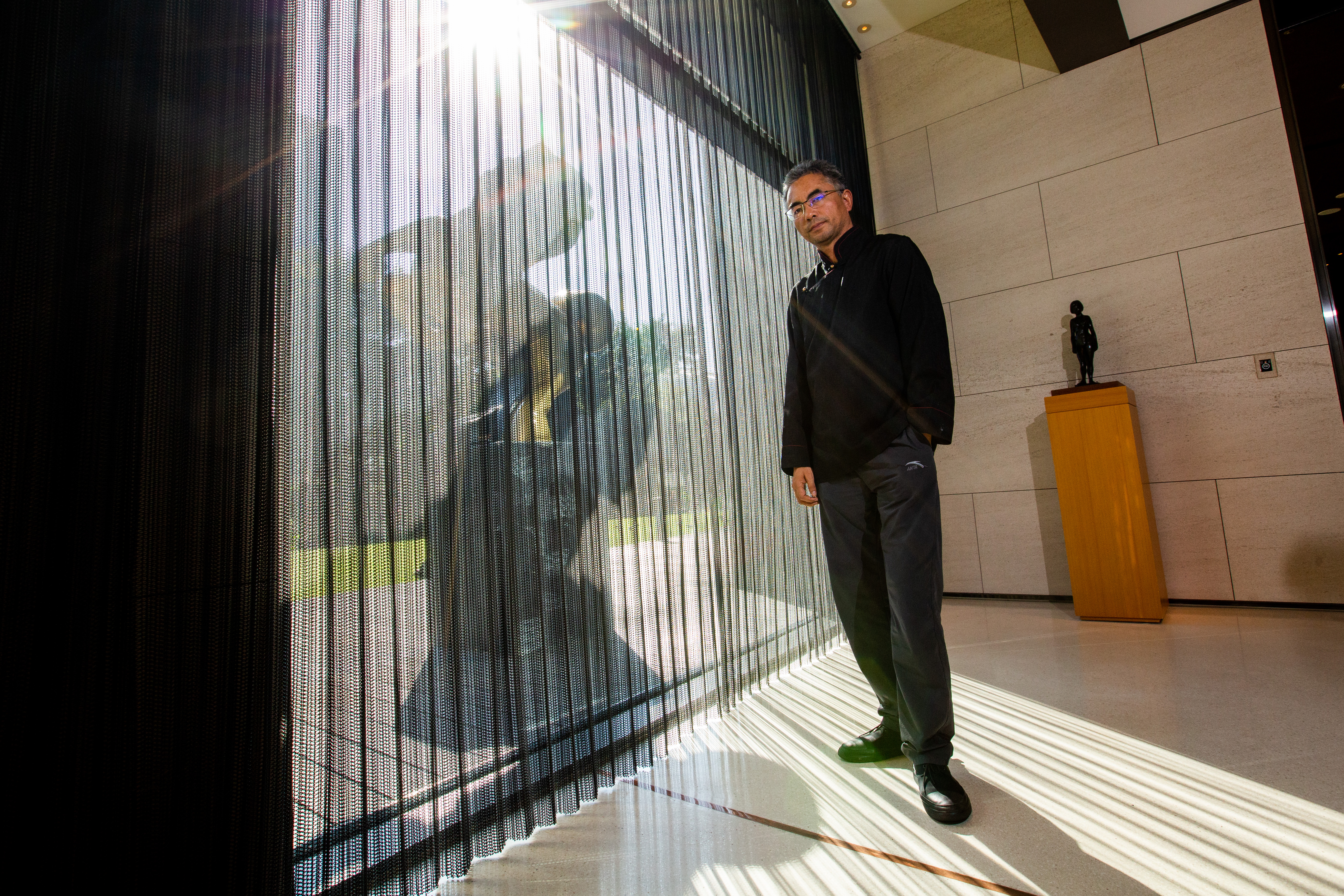 萬瑪才旦去年以新片《撞死了一隻羊》入圍金馬獎，今年又以同片入圍亞洲電影大獎「最佳影片」和「最佳導演」兩項大獎。