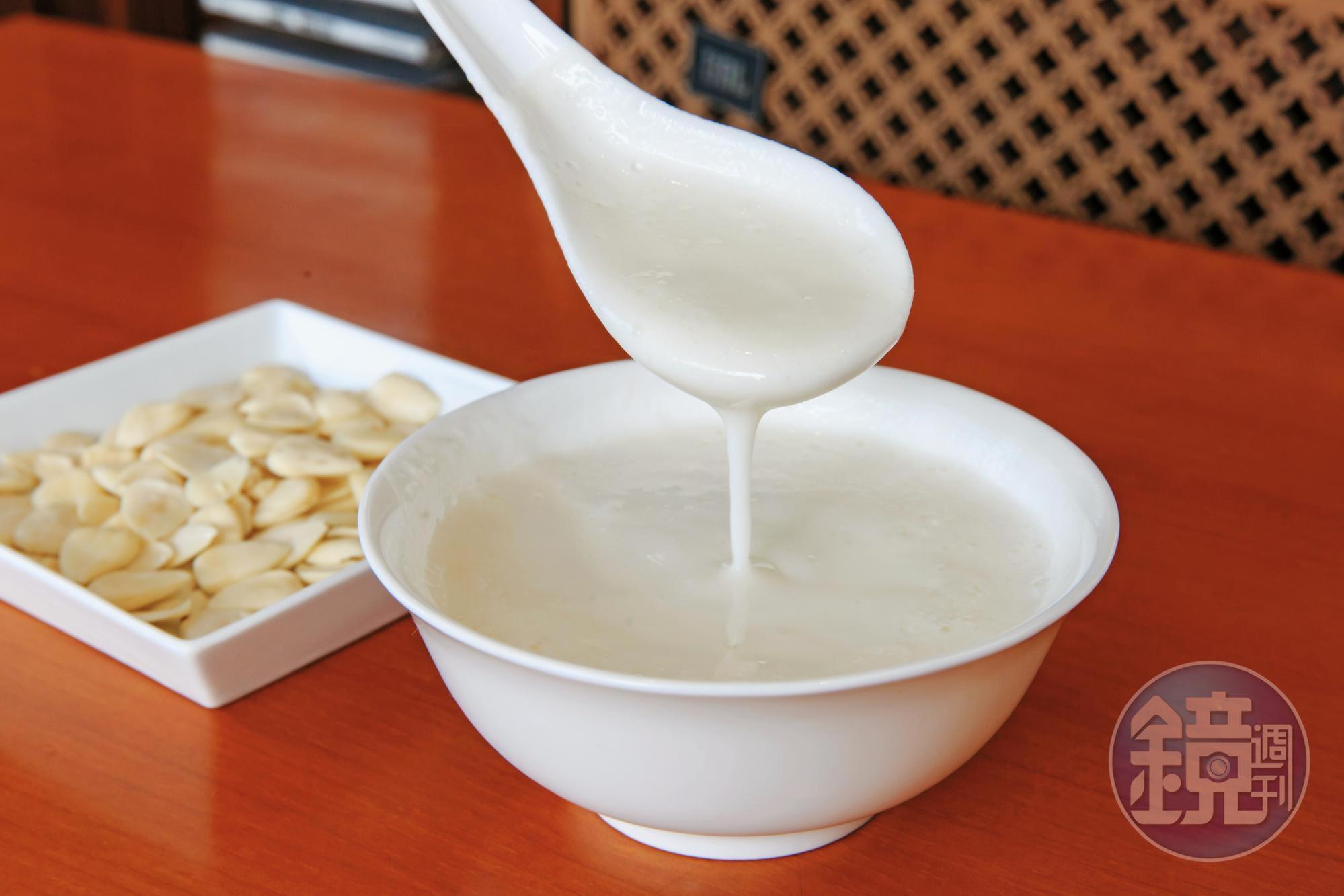 蛋白杏仁茶