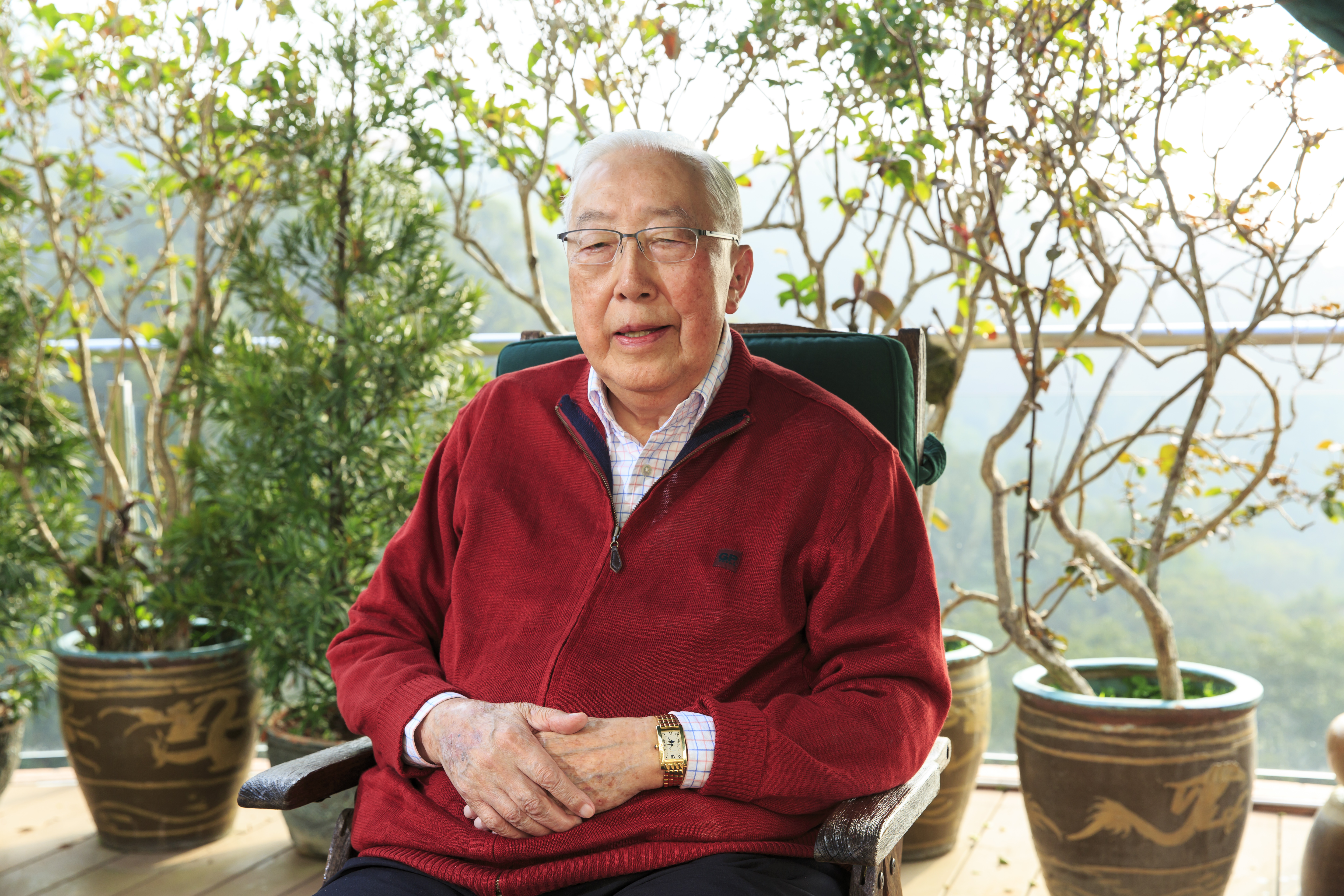 榮鴻慶全家搬遷香港後,買下重新裝修當住宅。念舊的榮鴻慶在這一住就超過70年。