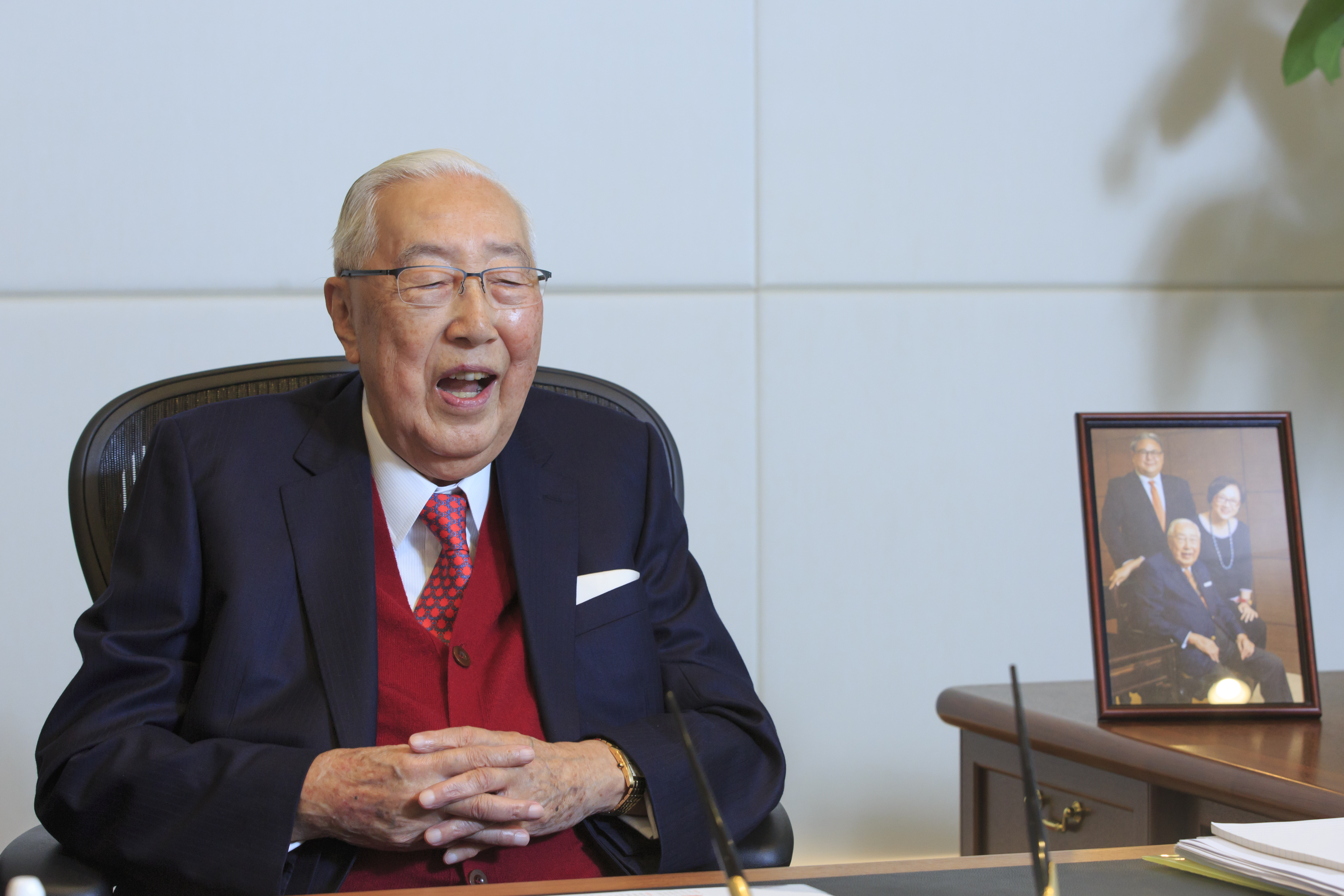 上海商銀董事長榮鴻慶認為，今年金融業挑戰大。