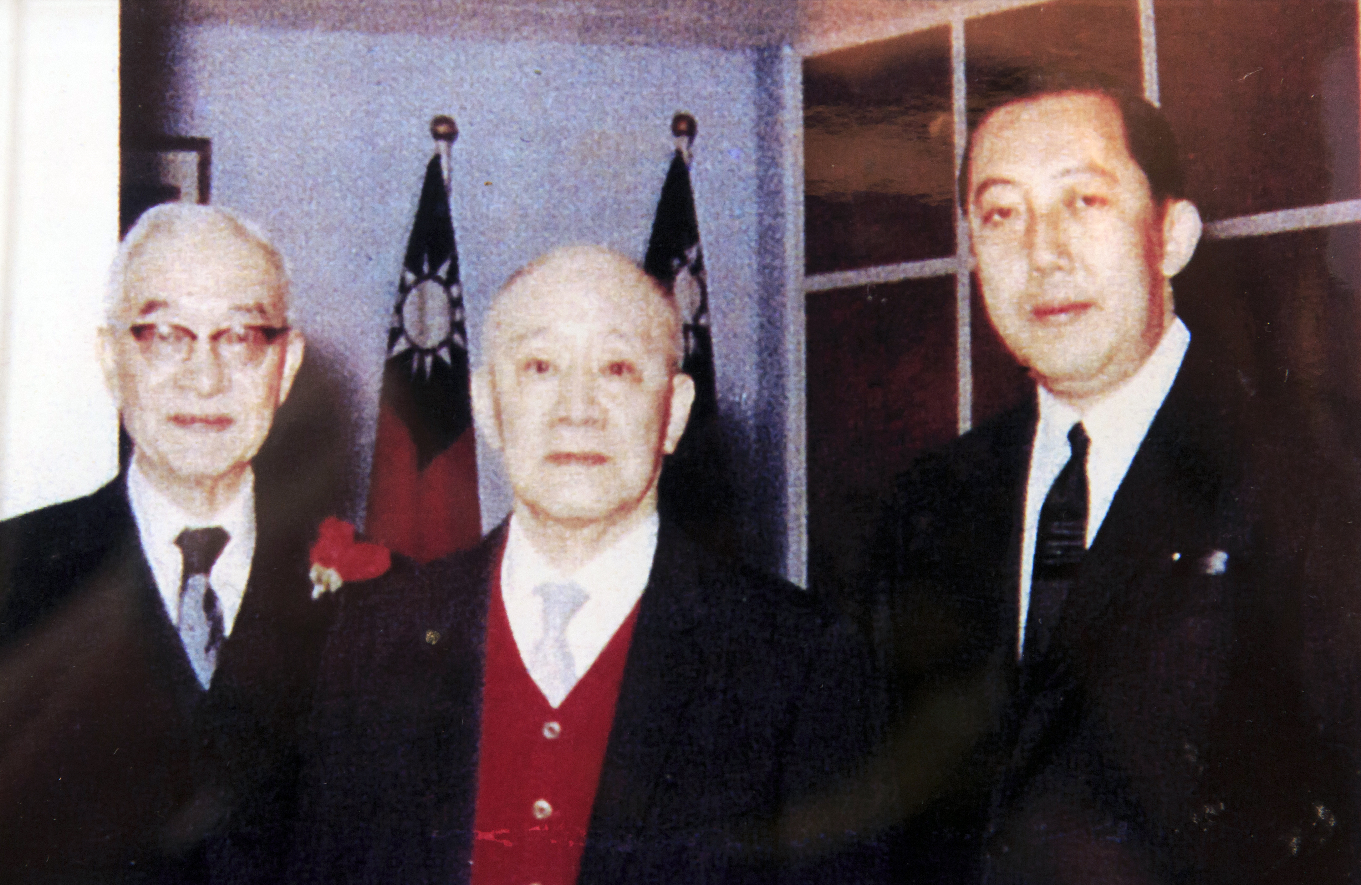 上海商銀創立迄今已104年，1915年由陳光甫（中）在上海創辦，就連國父孫中山都是股東之一。（上海商銀提供）