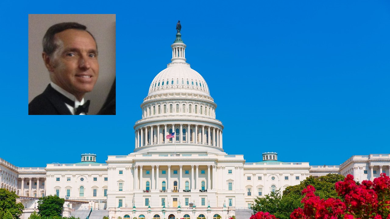 前美國CIA員工馬洛里涉嫌擔任中國間諜，面臨最高可判無期徒期的罪名。（東方IC；linkedin.com/Kevin Mallory）