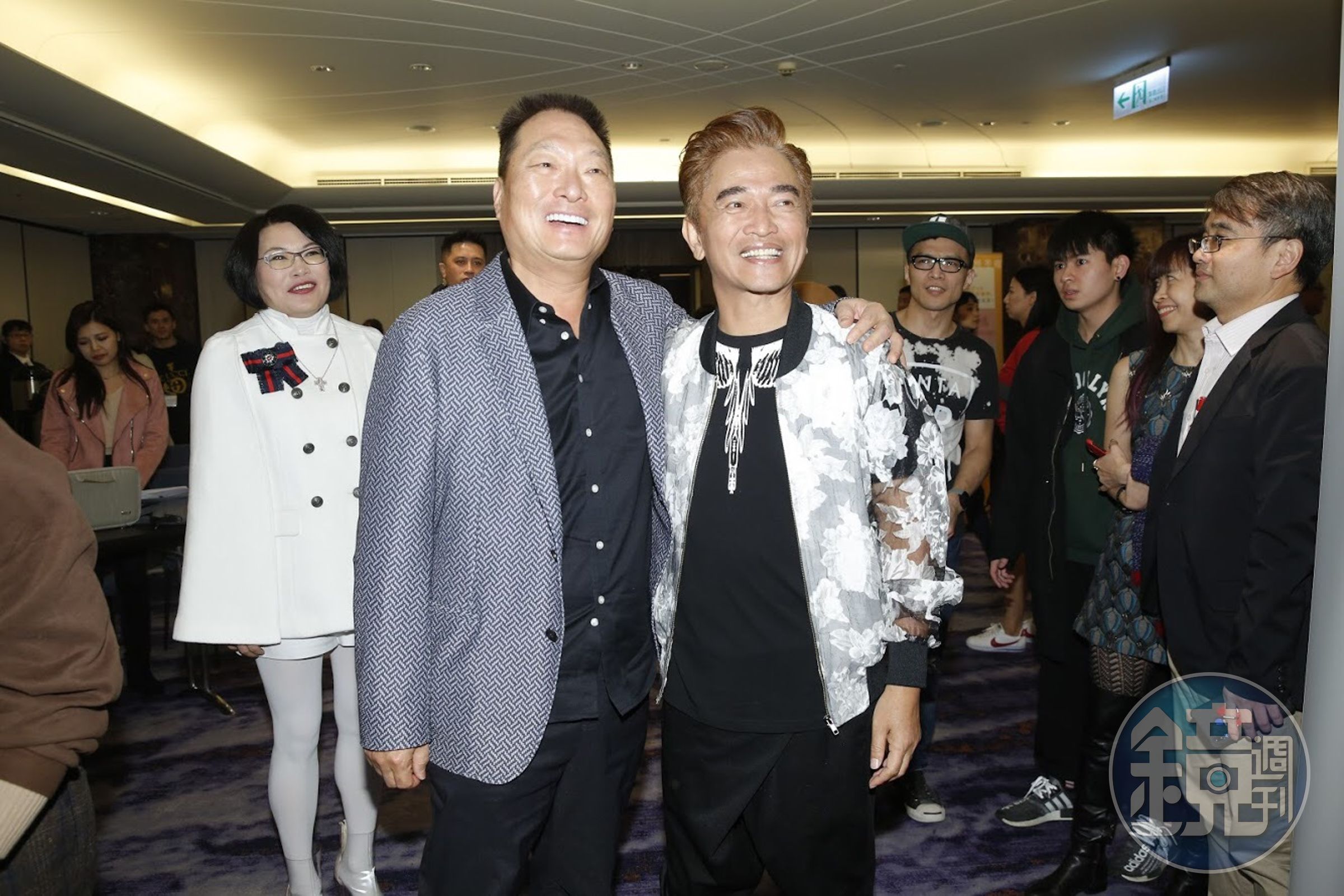 吳宗憲與王令麟是多年好友。