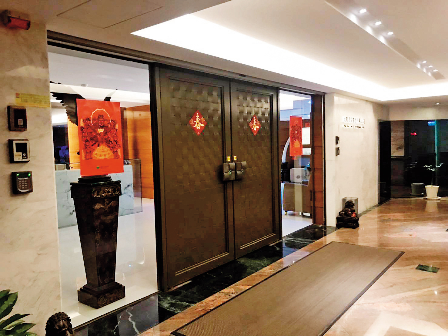 元霖建設位於台北市松江路,資本額1.36億元。