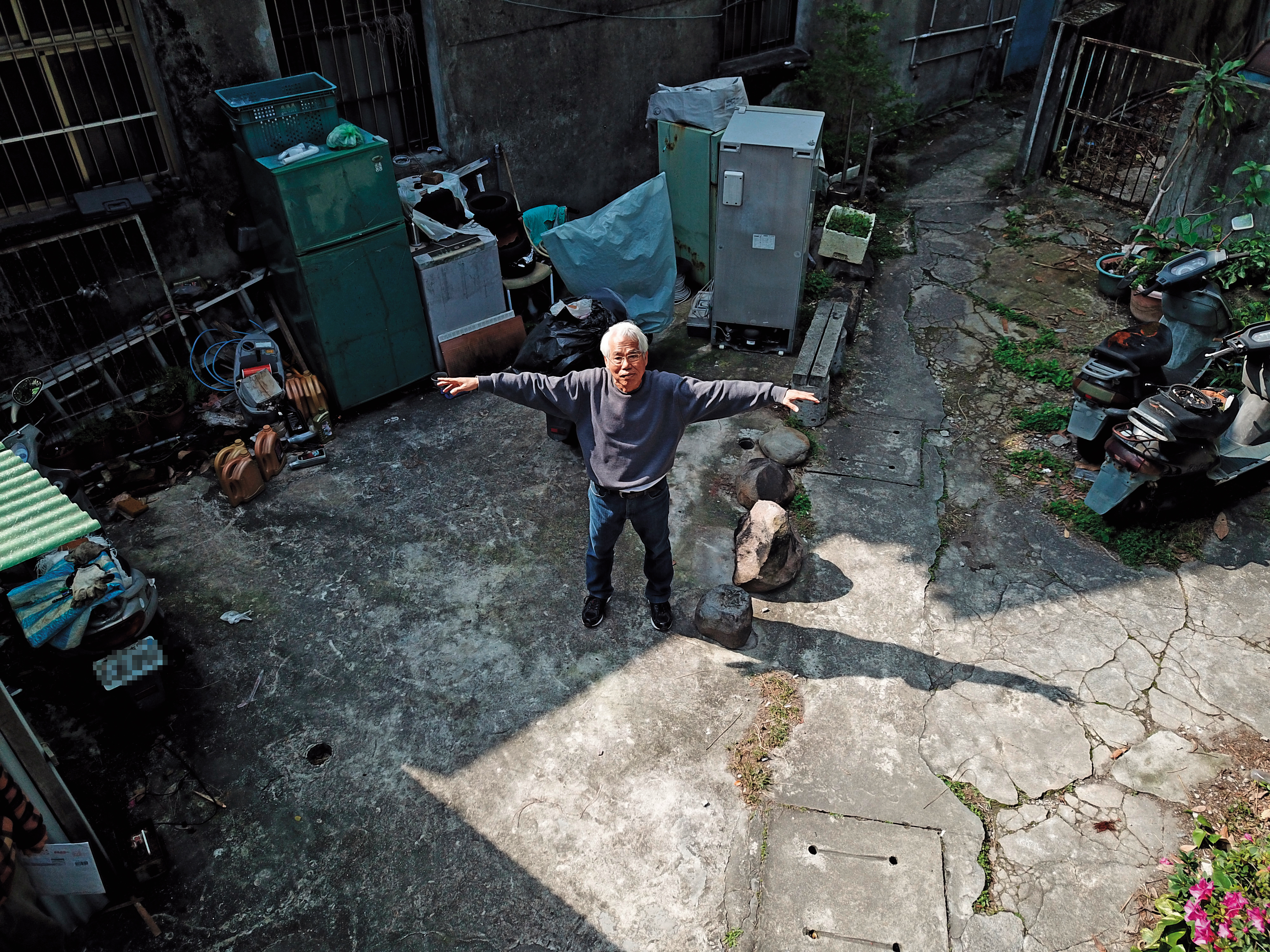 許榮棋家族擁有的土地約16坪，他個人只有2.4坪。