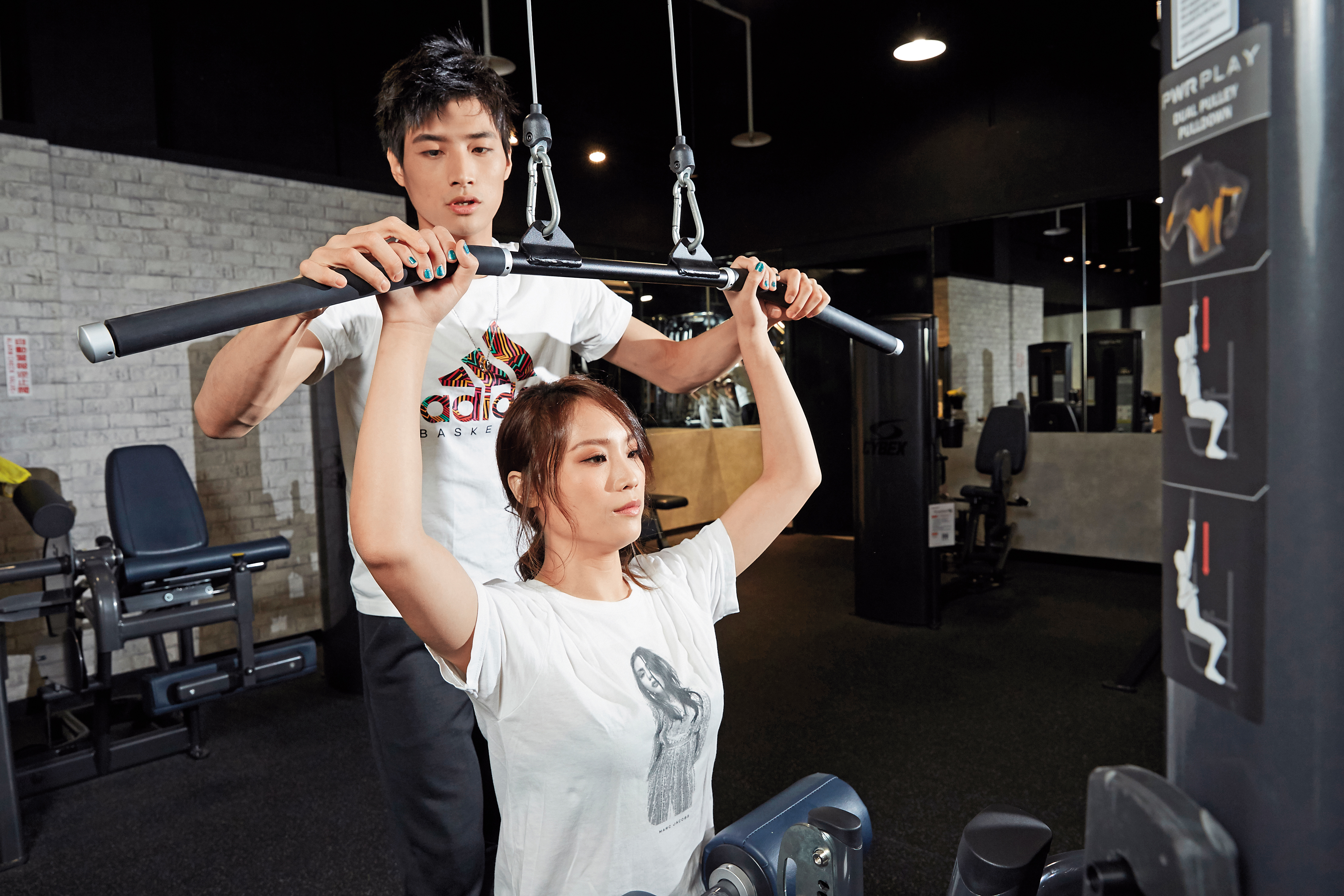 陳彥名因為拍攝呂薔專輯主打歌〈你懂我說的嗎〉MV，讓兩人結為好友，特別化身天菜健身教練，要幫呂薔雕塑身體線條。