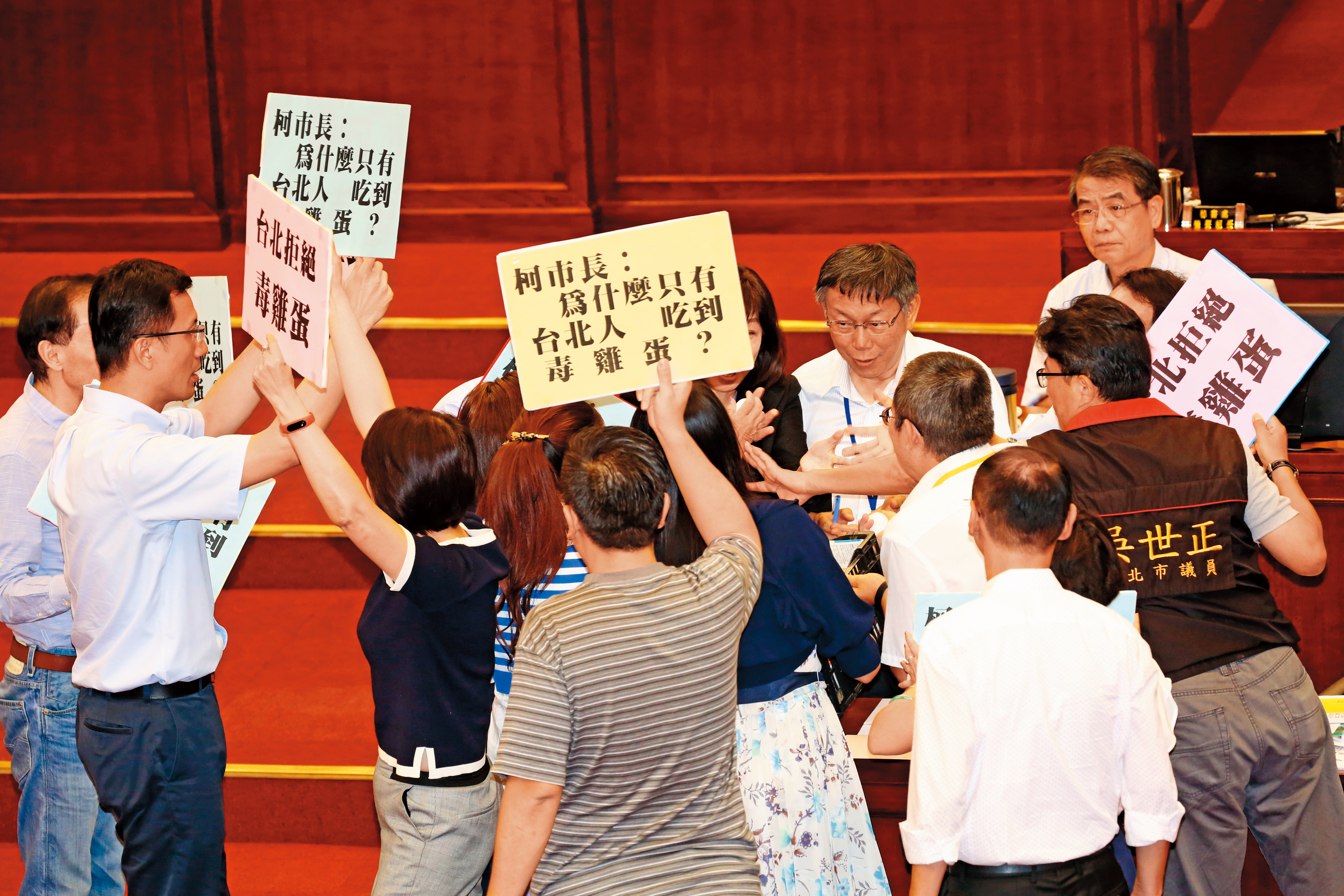 柯文哲宣布參選總統時機點，最快要等台北市議會總質詢結束，也就是今年6月之後。