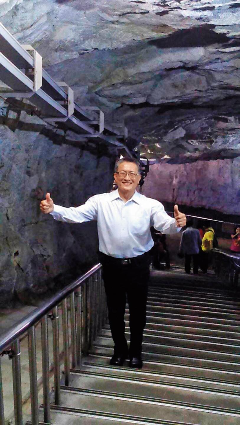 楚瑞芳和將軍丈夫王光遠(圖)是政治作戰學校政治系同班同學。(翻攝王光遠臉書)