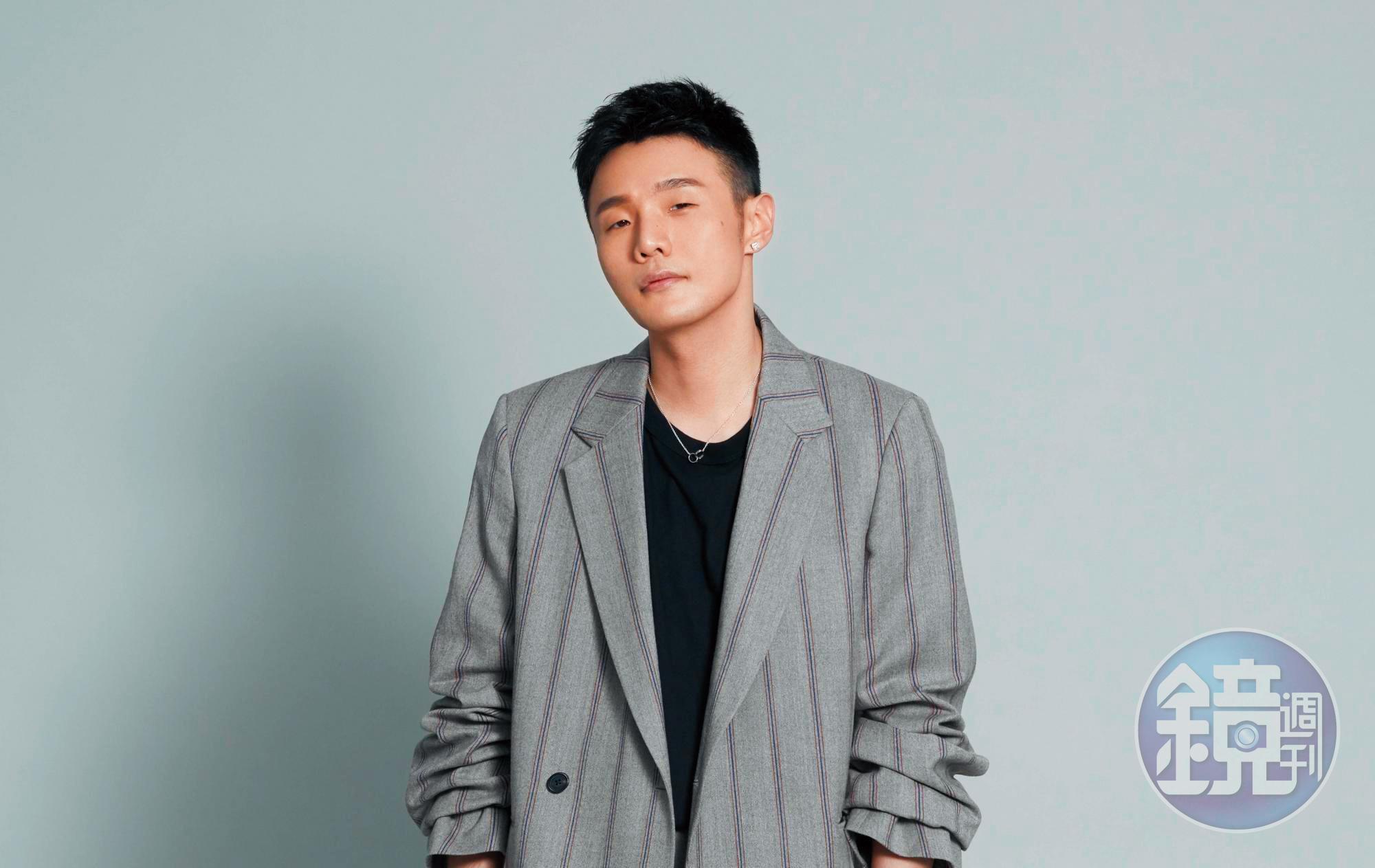 李榮浩與楊丞琳的戀情曝光後，陸瑤的友人隨即在微博開罵李劈腿，媒體也曾直擊陸瑤憔悴地出現在台北練舞及參加法會。（本刊資料照）
