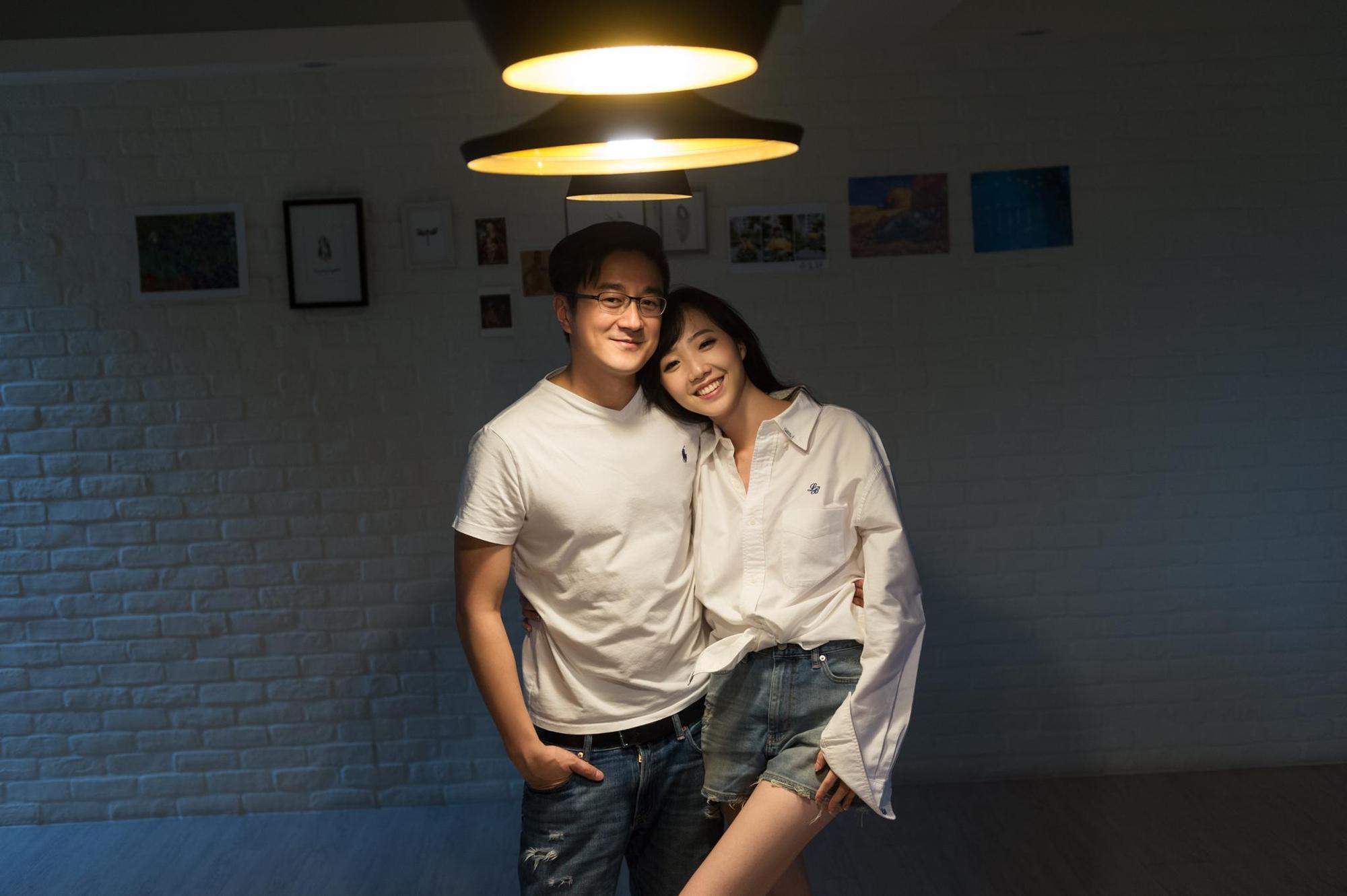 主播蔡宜靜成為新手人妻後，將迎接第一個農曆新年。（TVBS提供）