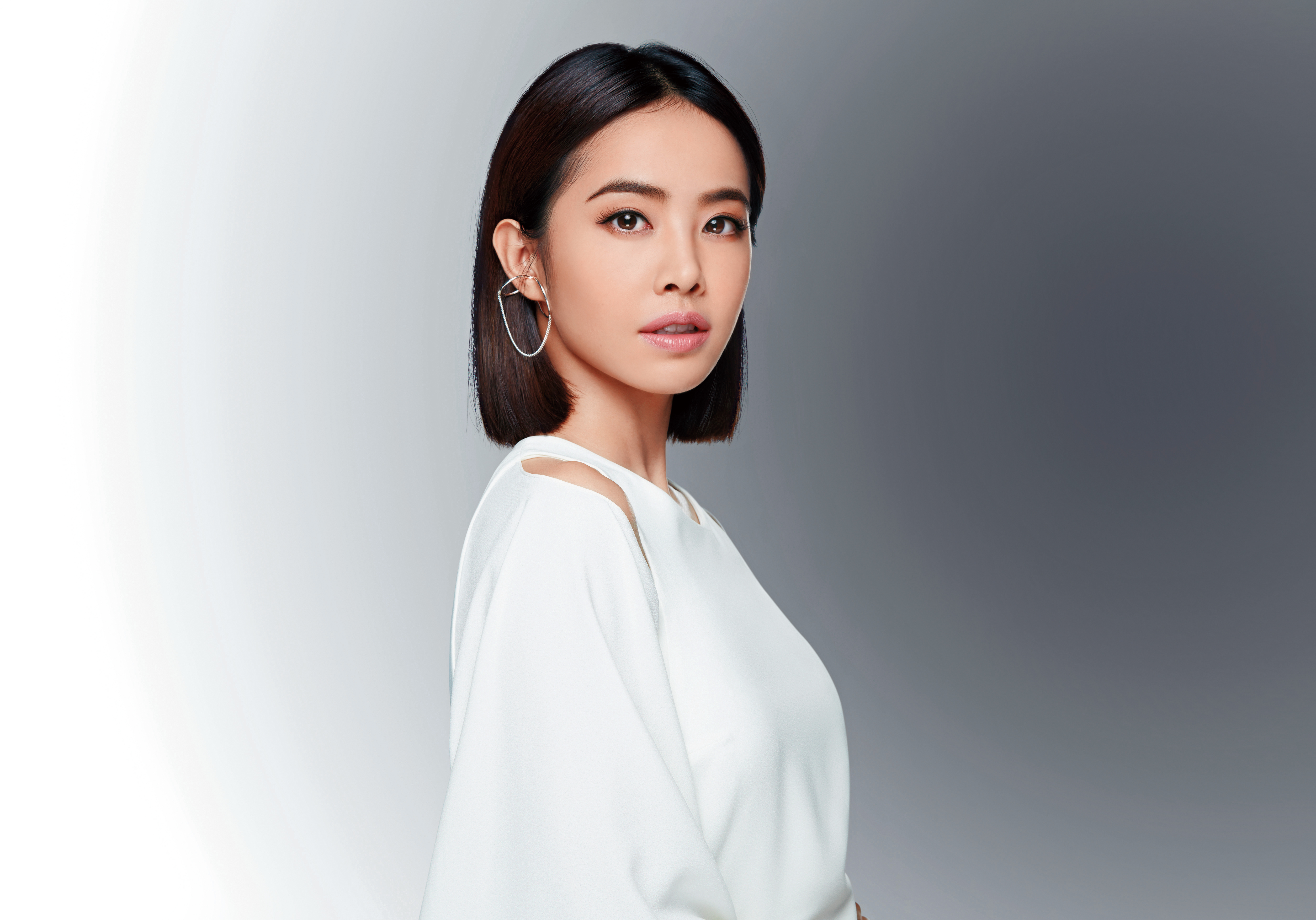 19歲就發片的蔡依林，7月將迎接出道20週年，雖然紅翻天，但曾被自己追求完美的個性困住、活得一點都不快樂，如今總算破繭而出。