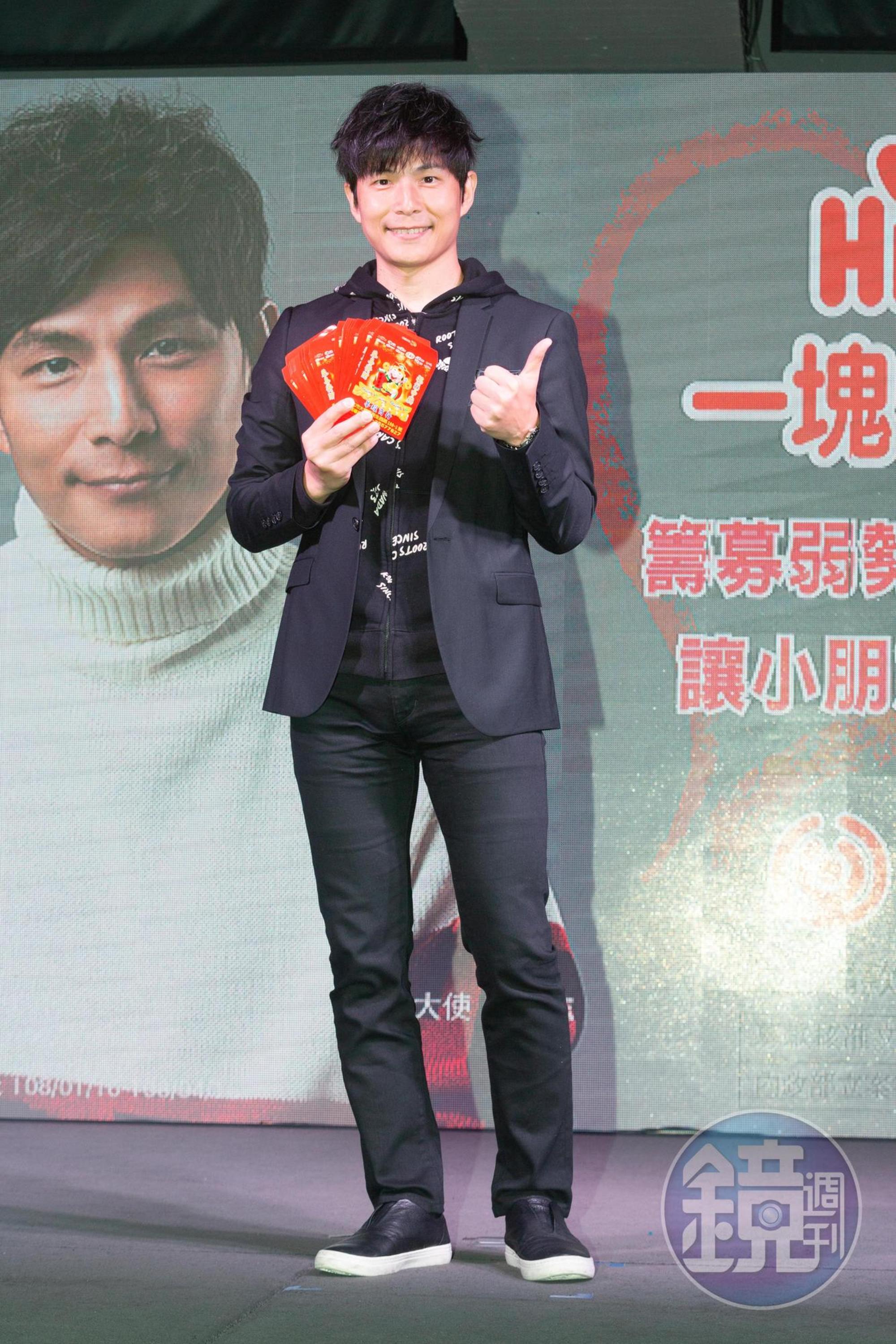 孫協志透露5566小巨蛋演唱會已經請到嘉賓,要當成現場送歌迷的大驚喜。
