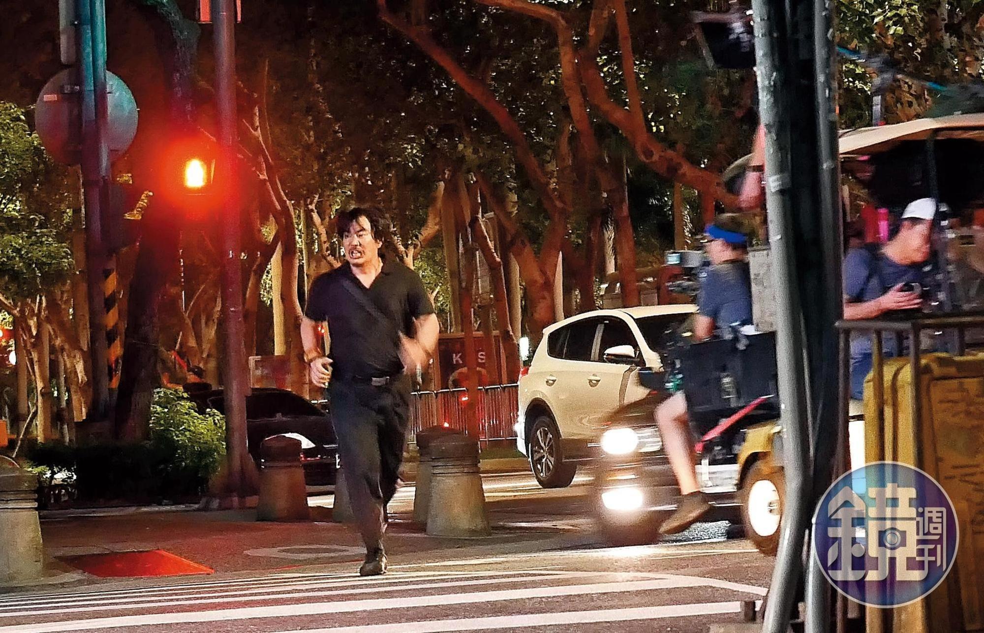 之前任賢齊因為拍攝《跑馬》劇情需要，增肥到近百公斤。（本刊資料照）
