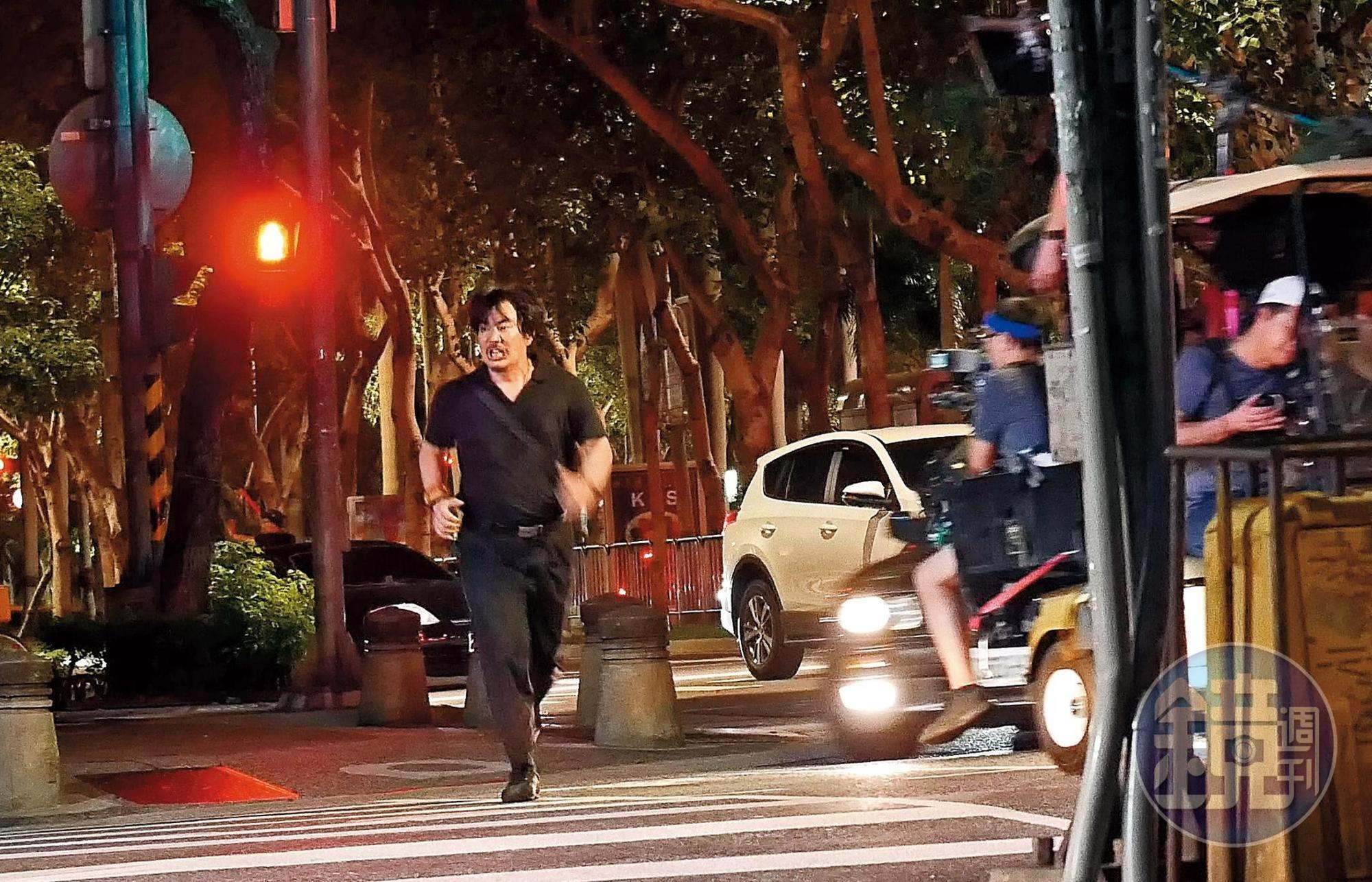 之前任賢齊因為拍攝《跑馬》劇情需要，增肥到近百公斤。（本刊資料照）