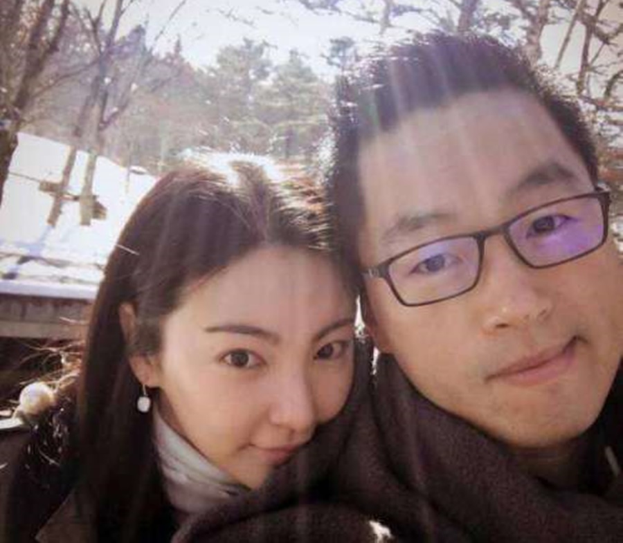 張雨綺跟她的第二任老公袁巴元關係又再生變。（翻攝張雨綺微博）