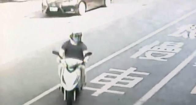 吳嫌勒斃女友,隔天騎機車到賣場購買滅證物品。(警方提供)