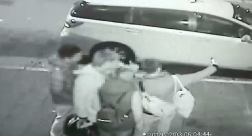 沈姓男子等人正在自拍，隨後引發大亂鬥。（警方提供）