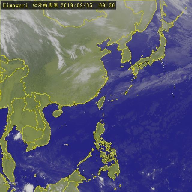今天中南部各地有短暫雨,早晚溫差達10℃。(翻攝氣象局官網)