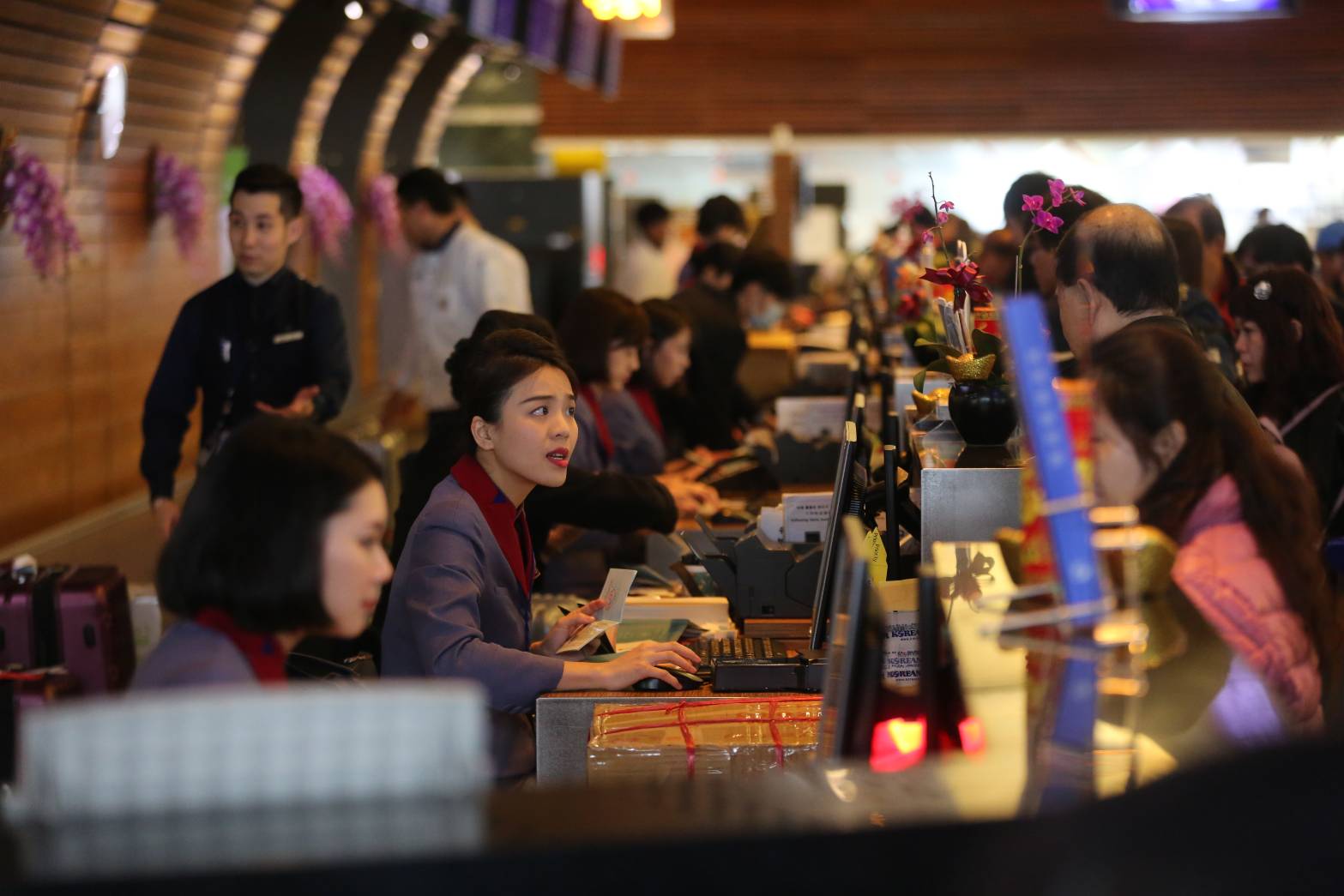 華航機師罷工進入第4天，受影響旅客破1.2萬人。