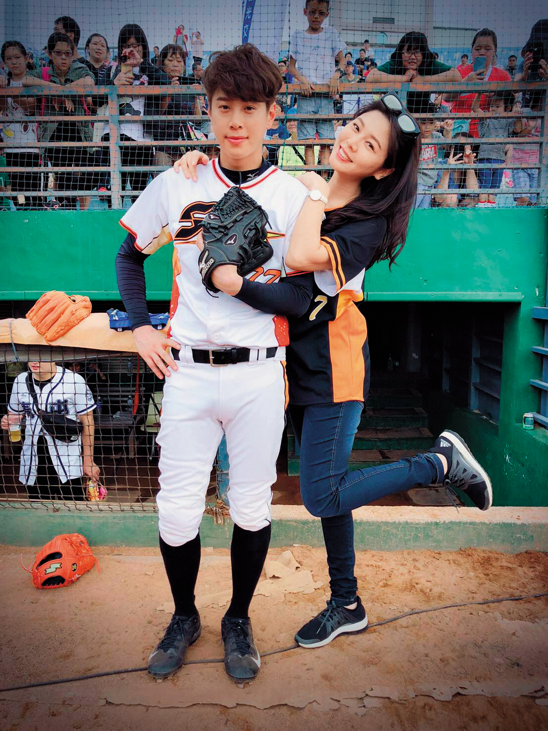 白家綺情定小她5歲的同門師弟吳東諺,去年赴戶政事務所登記結婚,5月即將產下兩人愛情結晶。(翻攝自吳東諺josh wu臉書)