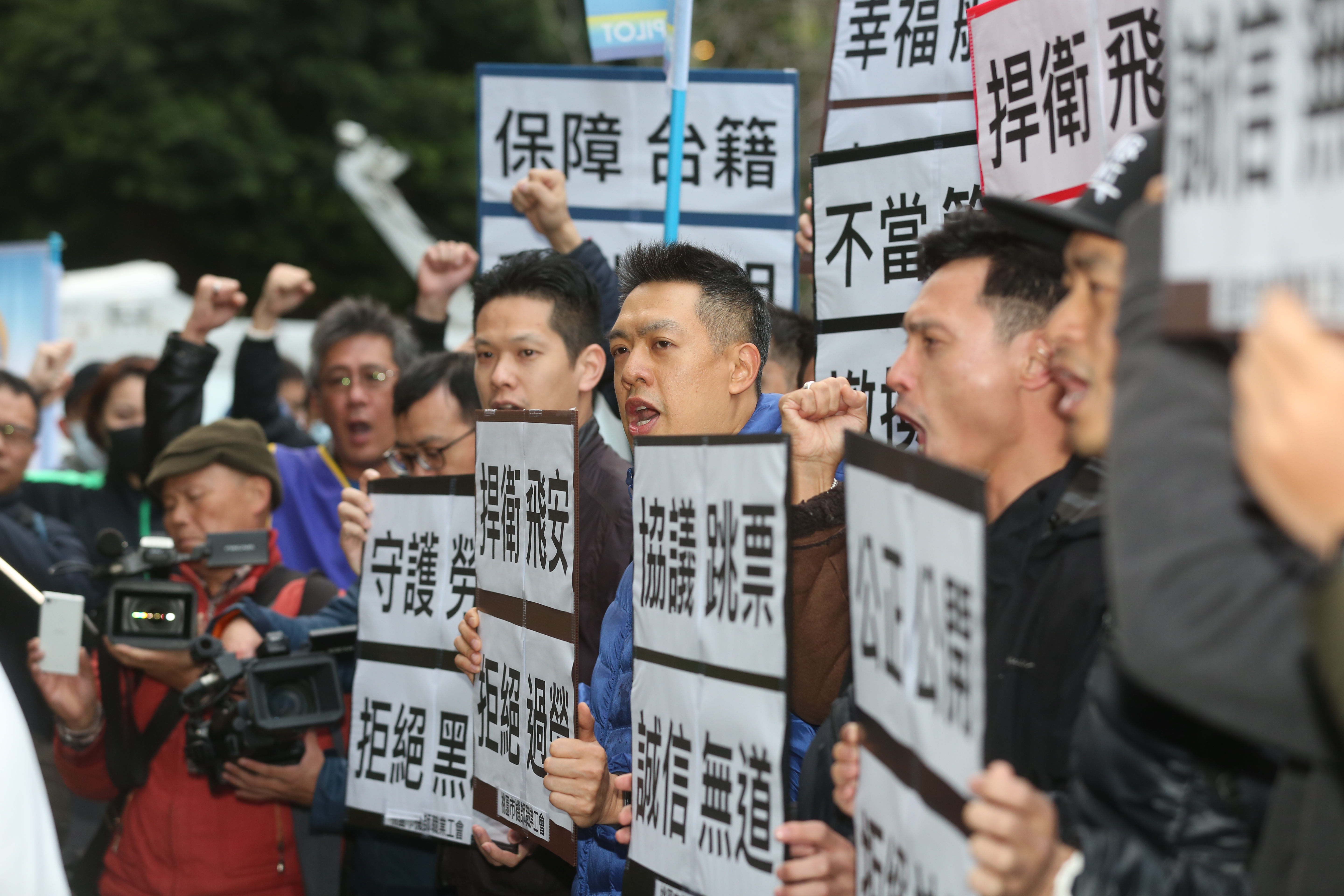 華航機師罷工邁入第5天,將於明日凌晨再次啟動勞資談判。