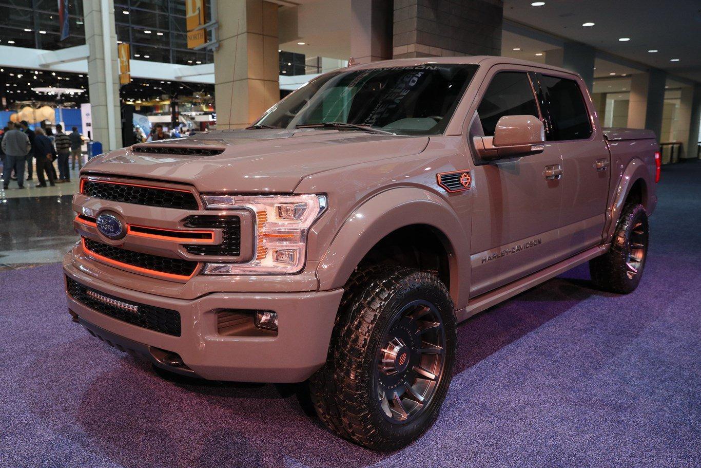 FORD F-150 Harley Davidson。