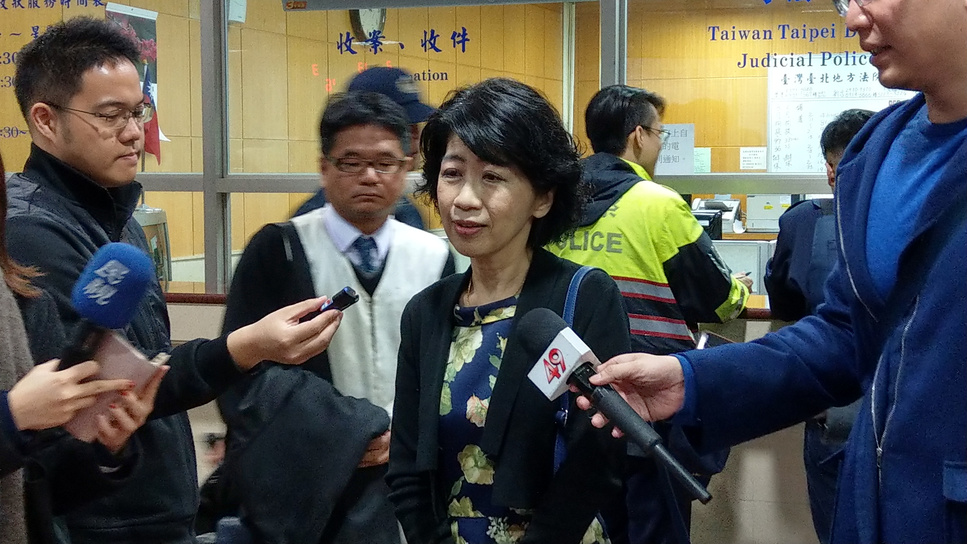 台北市長柯文哲夫人陳佩琪不滿被指財產來源不明，親自出庭爭取清白。