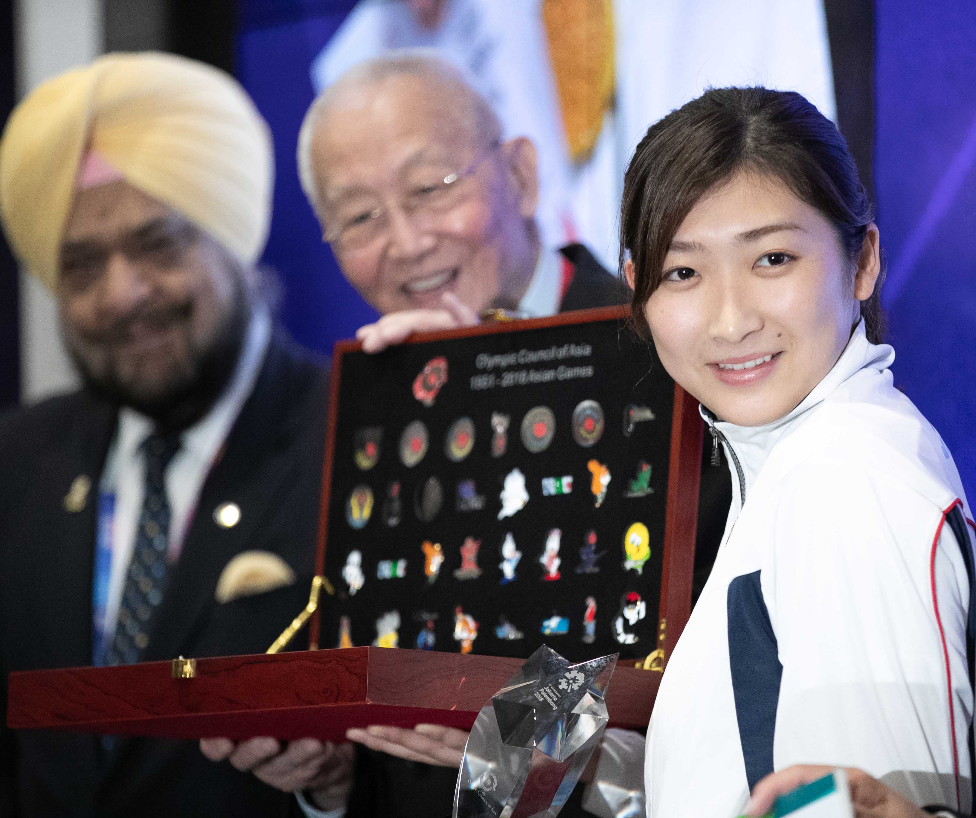 日本18歲游泳女將池江璃花子近日宣布罹患白血病，奧運大臣失言被罵翻。（東方IC）