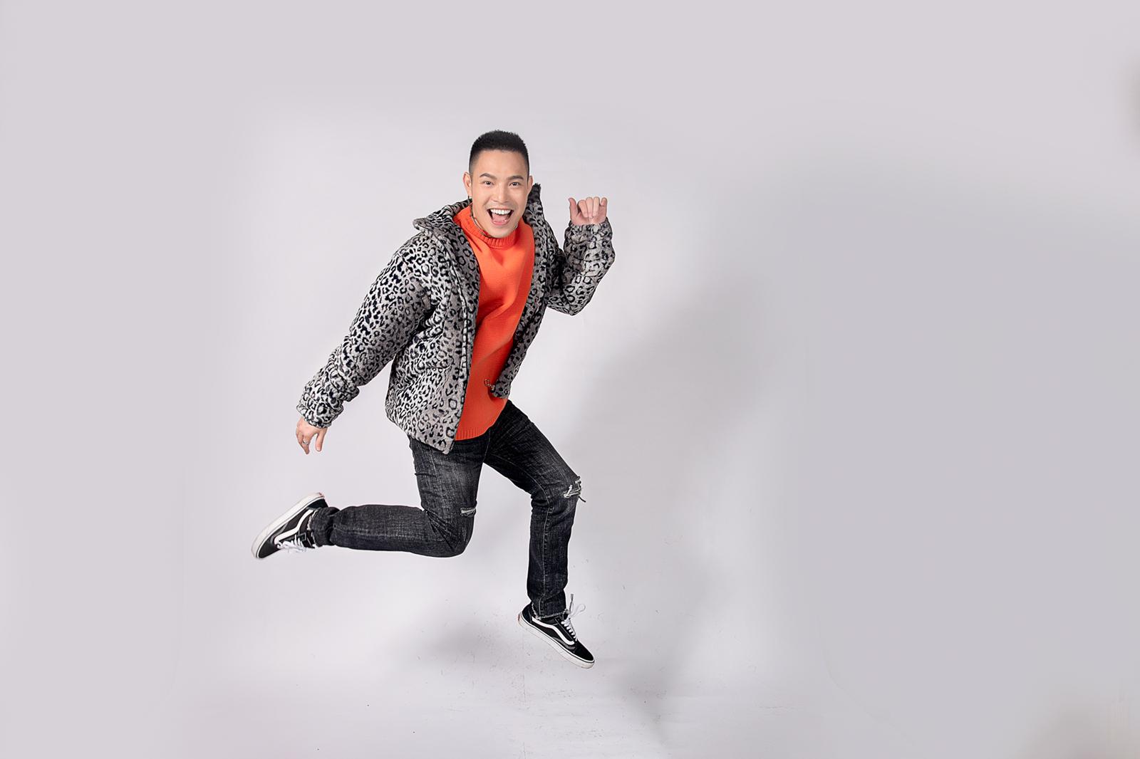  ECHO李昶俊於2月1日推出新單曲，當作送給女友李千那的歌。 （經紀人提供）