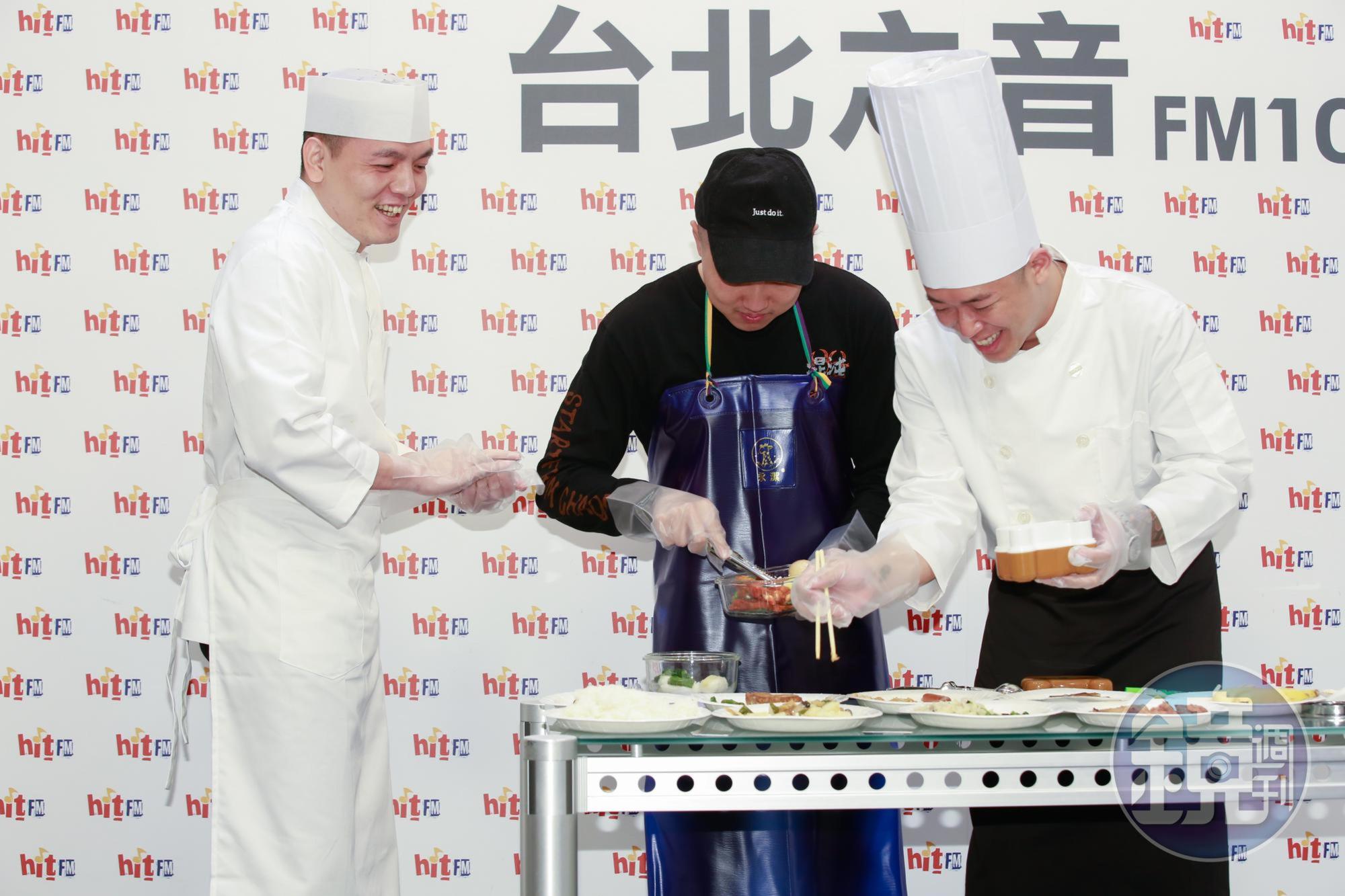 玖壹壹三人在記者會上,化身廚師製作「男朋友便當」。