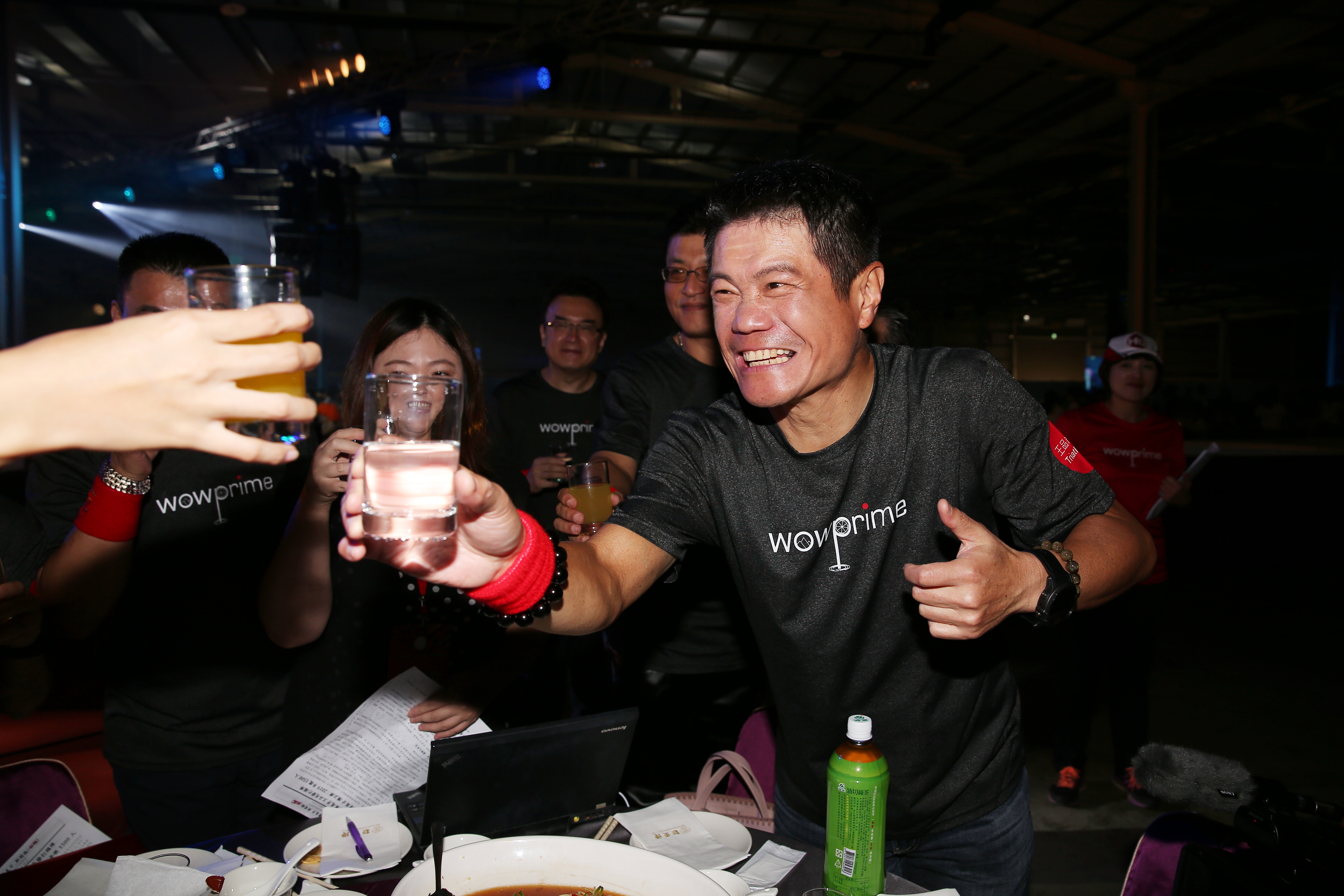 王品女將楊秀慧退休後，4月1日起將由李森斌接手。