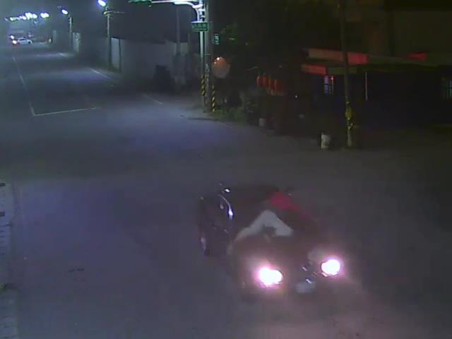謝男為挽回妻子而趴車求和,卻因此舉而丟了生命。