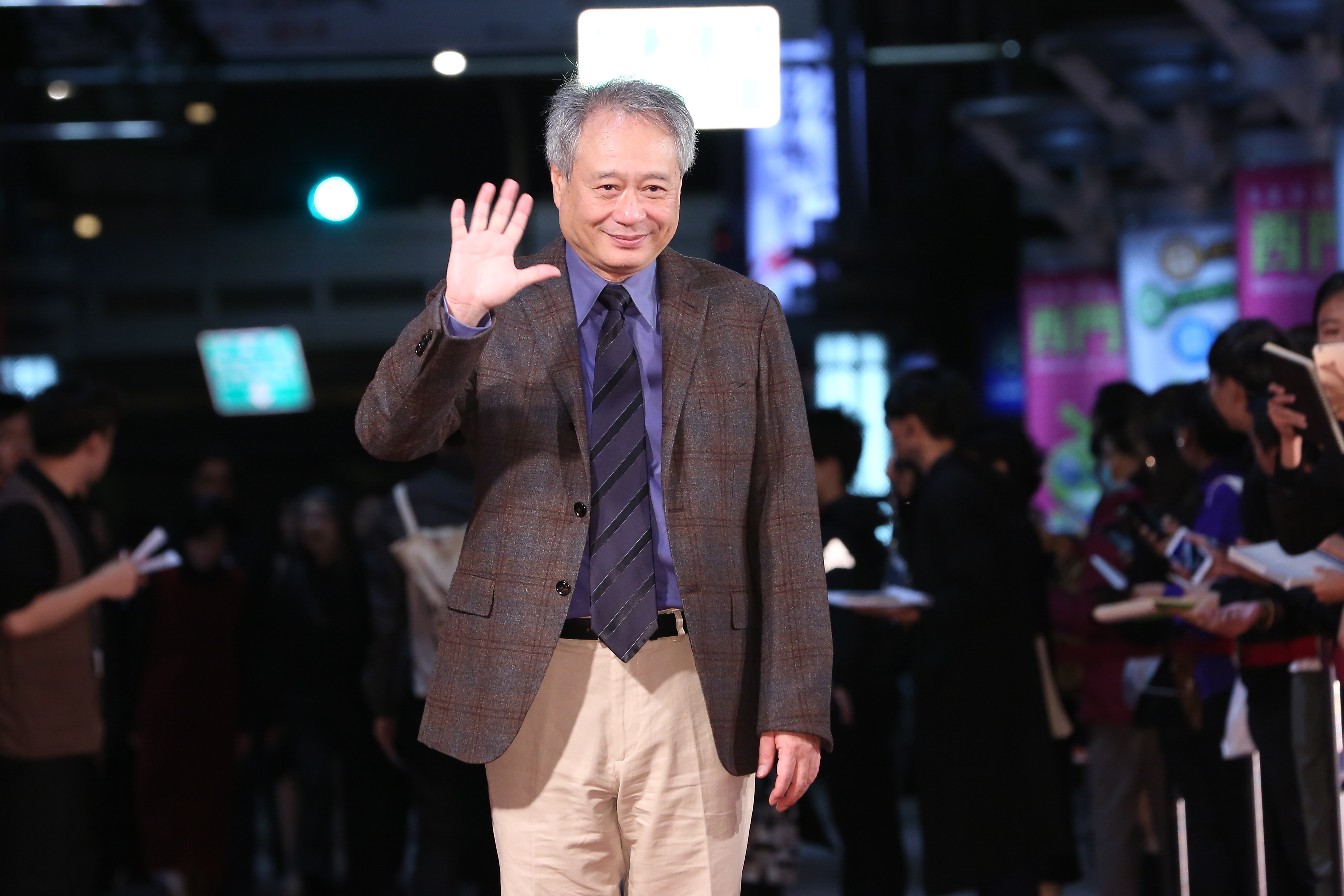 李安、馬丁史柯西斯、昆汀塔倫提諾等名導連署發表公開信，抗議在廣告時間頒獎是對電影人的羞辱。