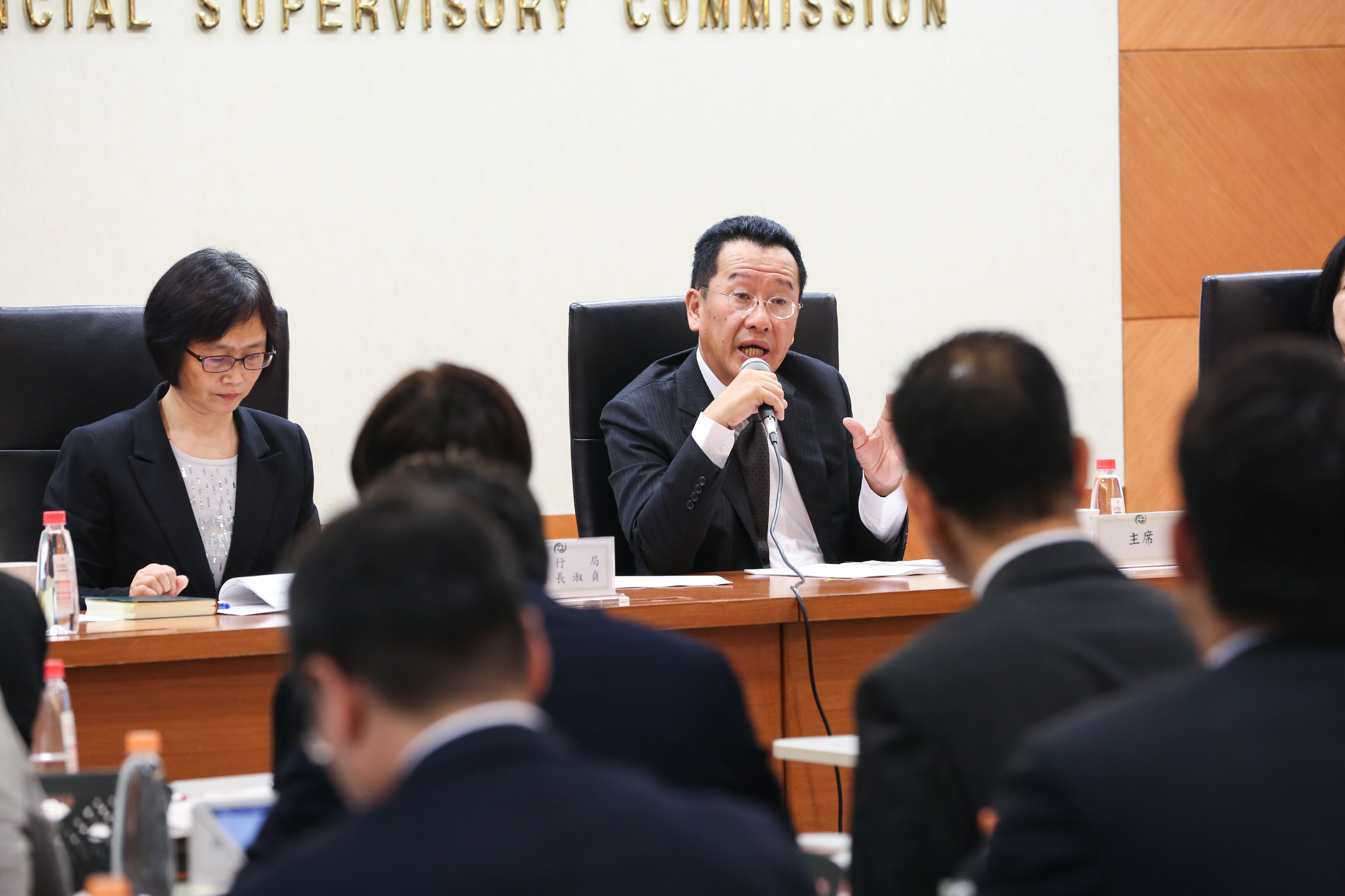 金管會上週二也宣布籌組9人審查網銀小組，金管會主委顧立雄將親自上陣。