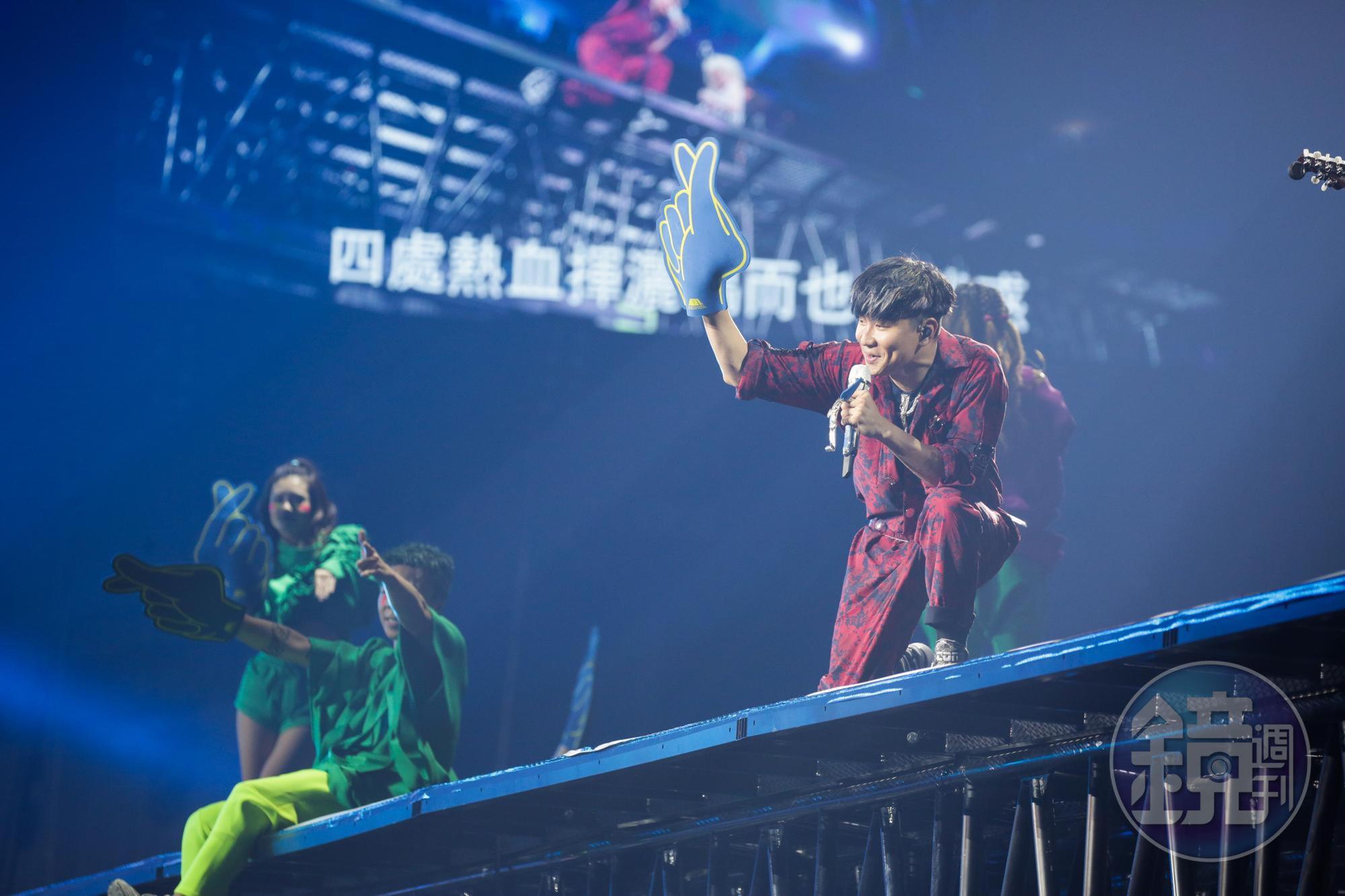 曾想放棄歌手生涯的林俊傑，在演唱會中完全拋去顧慮。