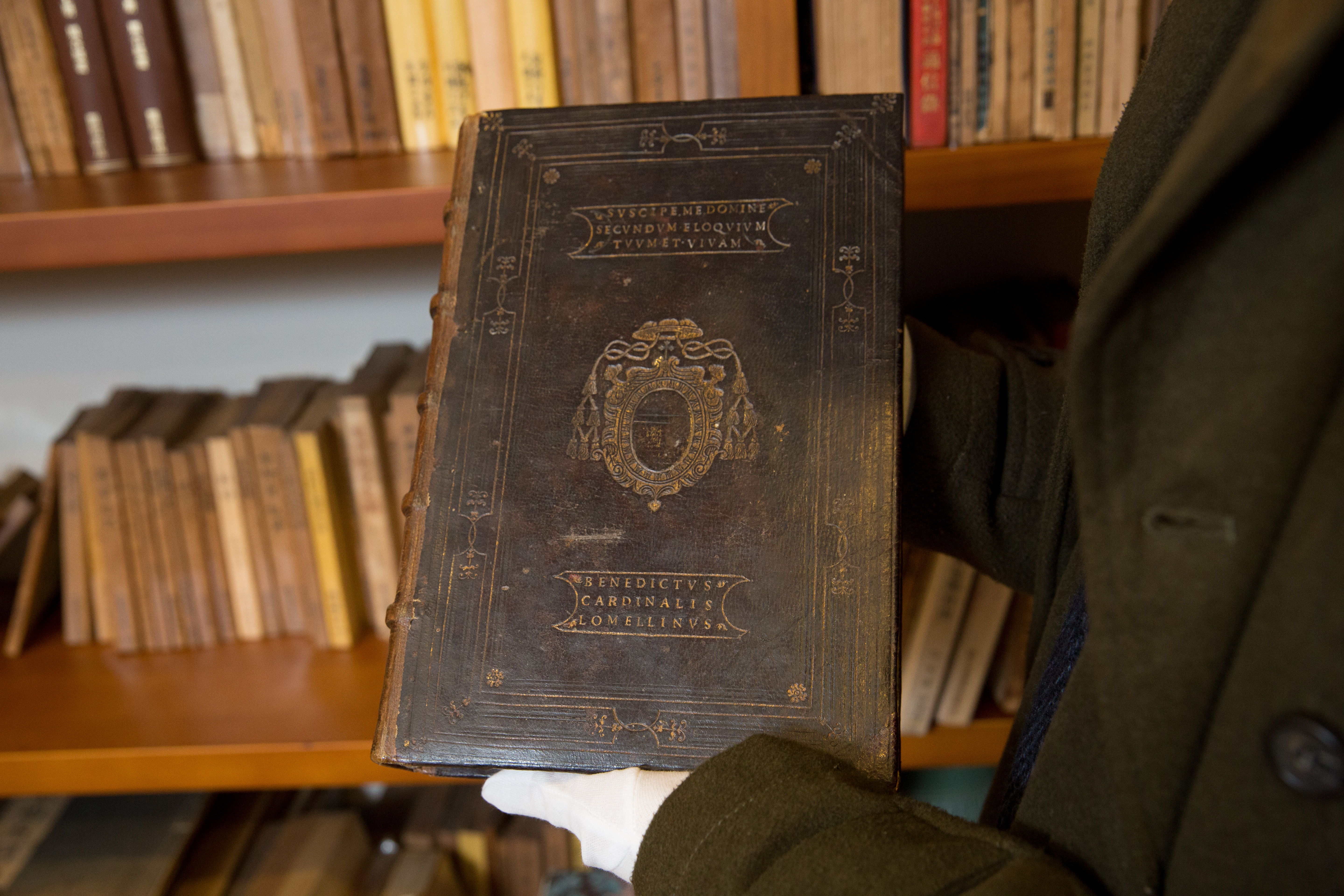 《尋愛綺夢》堪稱歷史上的奇書，影響後世許多藝術和文學作品，小說《四的法則》即是以這本奇書為背景的推理小說。