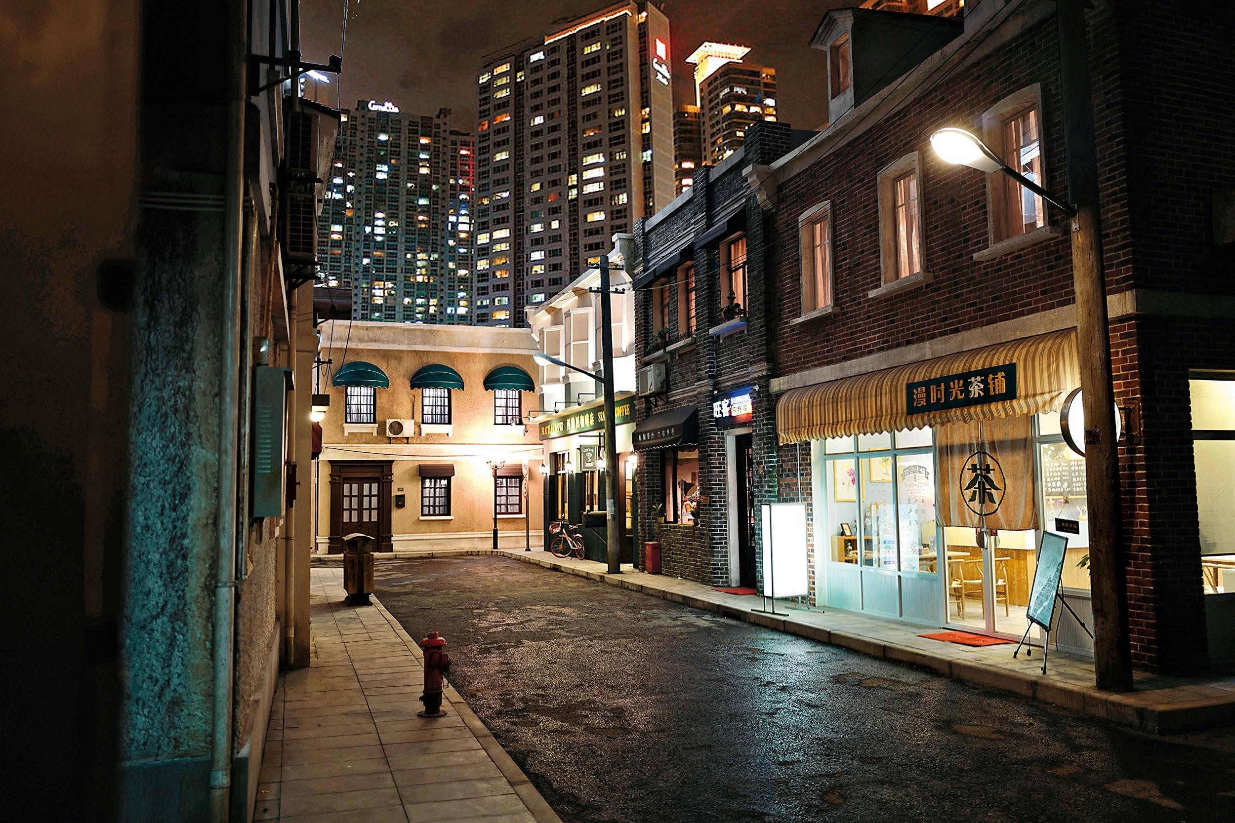 劇組花費450萬元人民幣搭建《幸福一家人》劇中主景，包括社區透天厝、永福麵坊、街道等主景，幾可亂真，甚有觀眾留言詢問場景位置。（恩喬依提供）