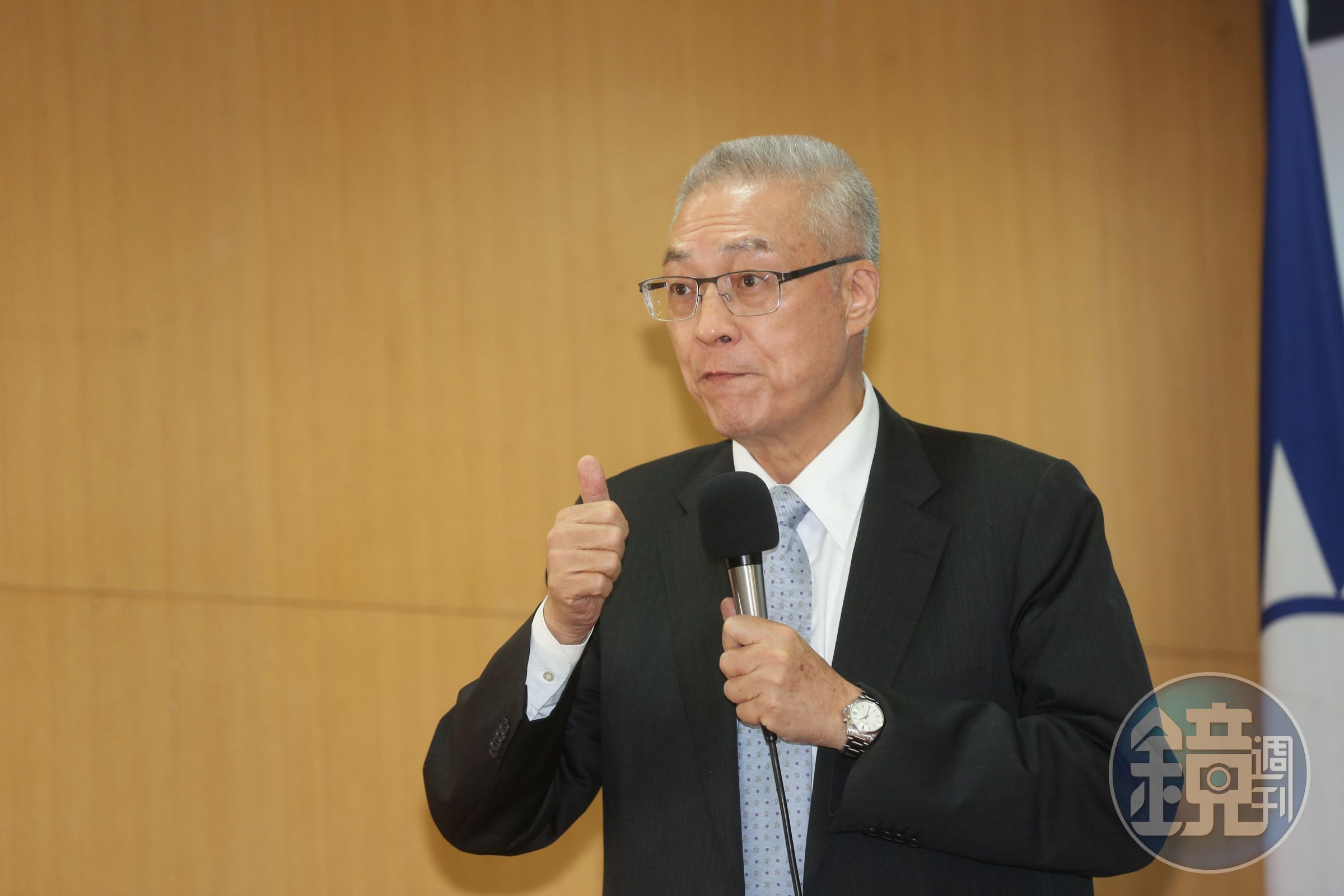 吳敦義公開表示自己是中國人，引起對岸網友兩極評論。