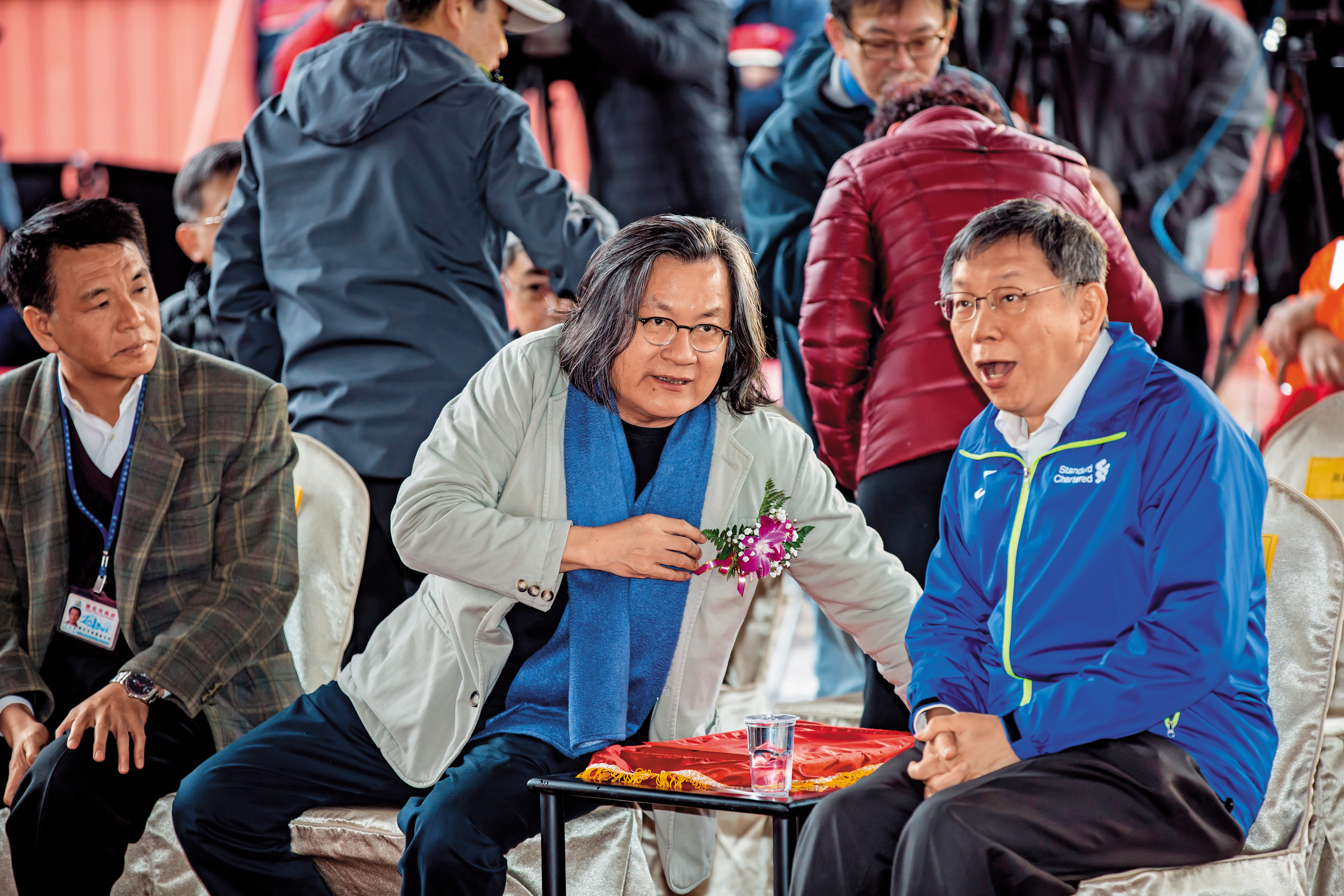 前都發局長林洲民（左）曾力諫柯（右），若大巨蛋都審放水，將代表柯政治生命結束。